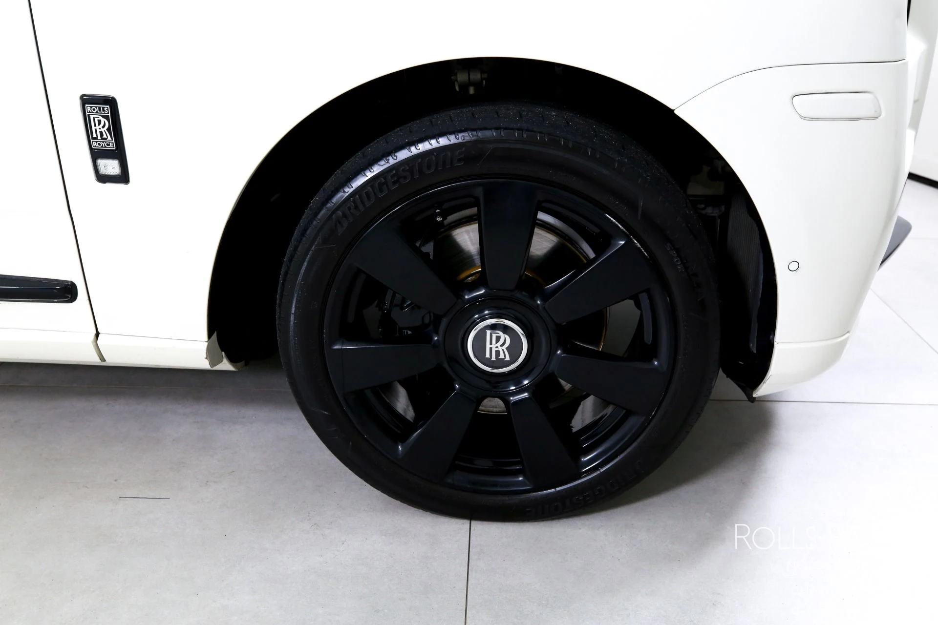 mph038_3124569704_Used_2020_Rolls_Royce_Cullinan_1772228015_f956857fef