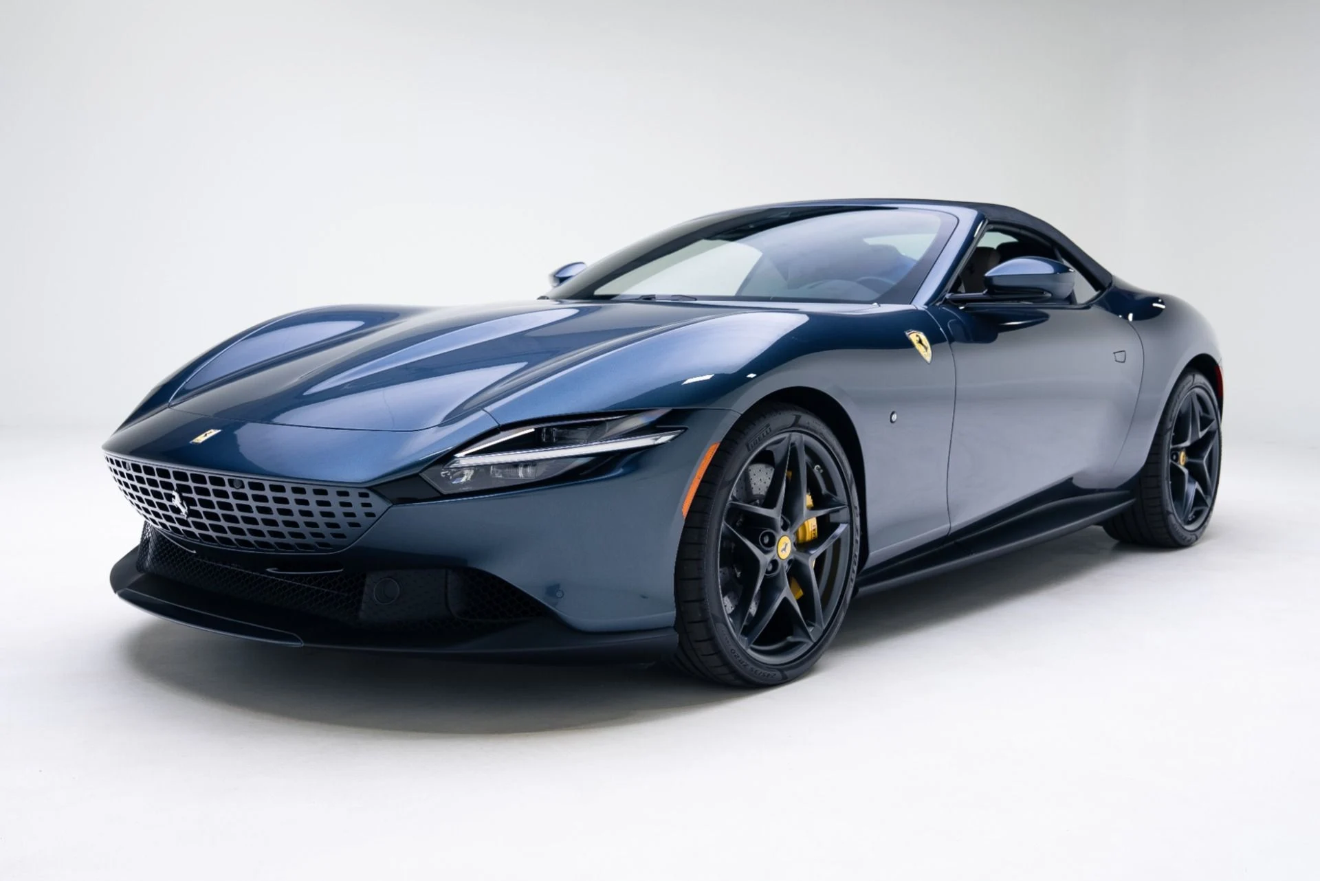 mph038_3130944910_Used_2025_Ferrari_Roma_Spider_1767891774_c46327991c