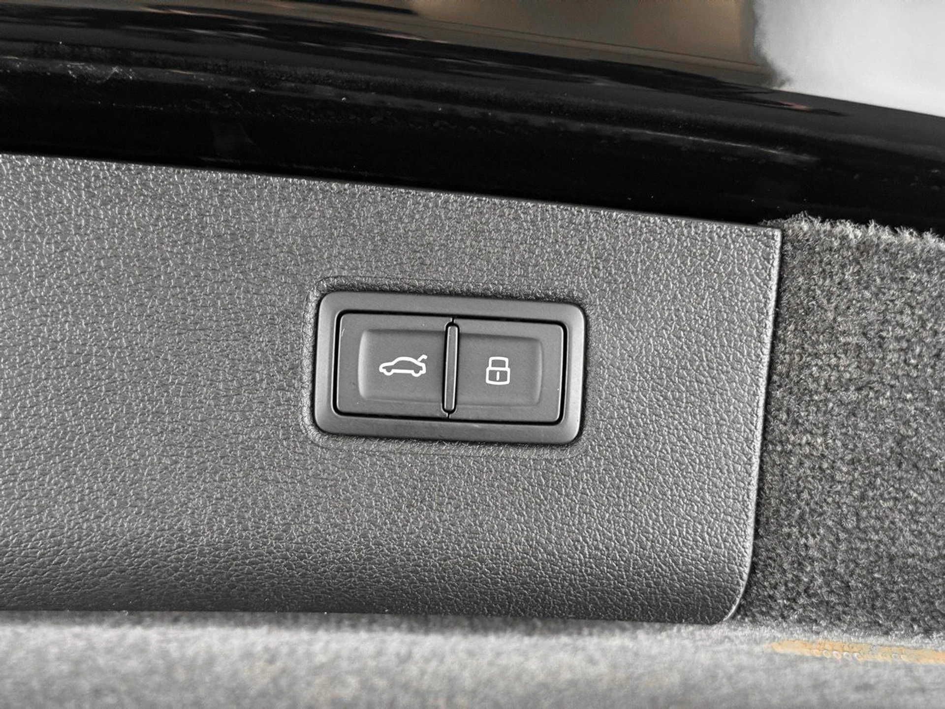 mph038_3144659294_4a7835eb6abd9e67db854630875965c0x_26ae3efcc7