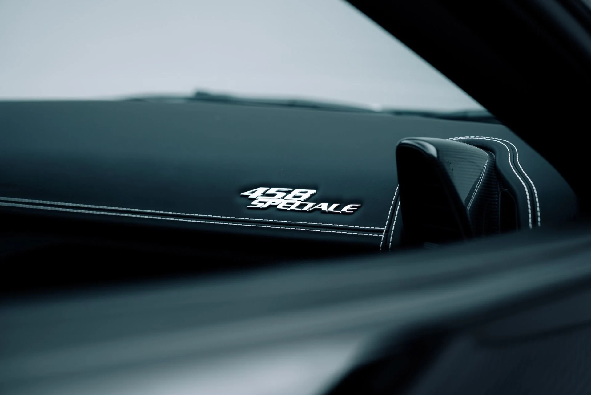 mph038_3152014439_Used_2015_Ferrari_458_Speciale_1763680147_66cc687188