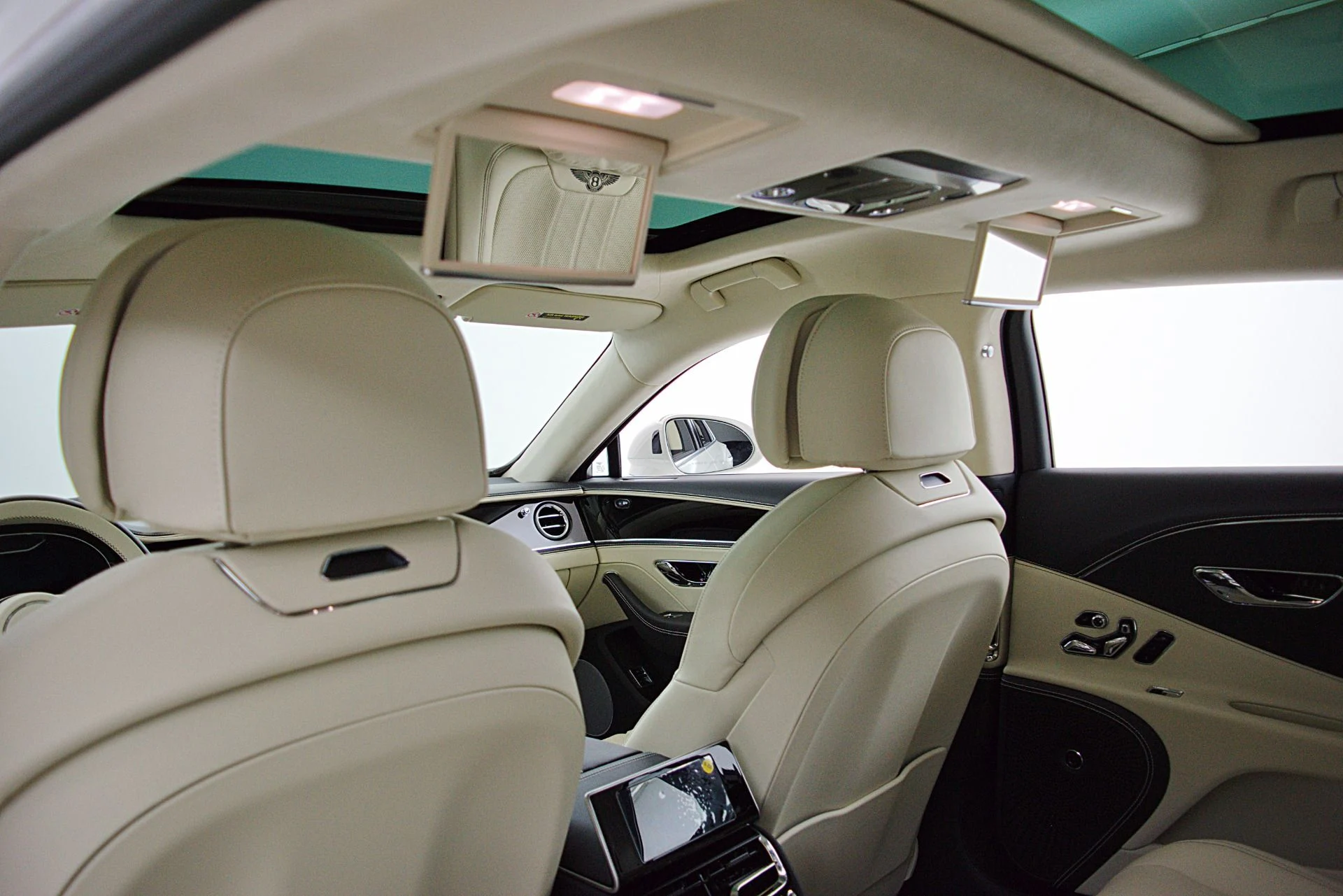 mph038_3167537509_Used_2023_Bentley_Flying_Spur_Hybrid_V6_LEASE_OPTIONS_AVAILABLE_ed0f340609