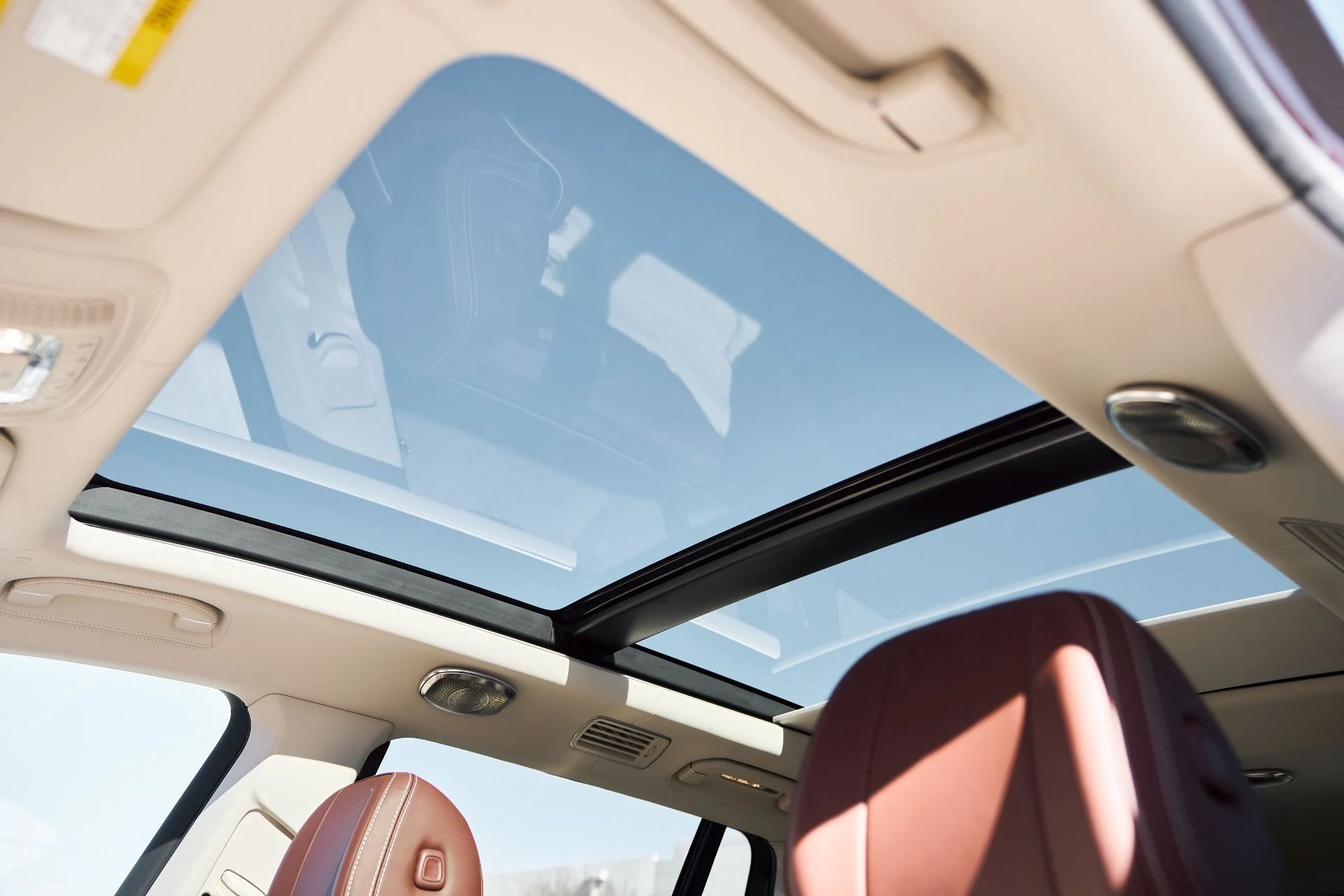 mph038_3168267621_Used_2024_Mercedes_Benz_GLS_Maybach_GLS_600_1762306374_cc5e6a41ac