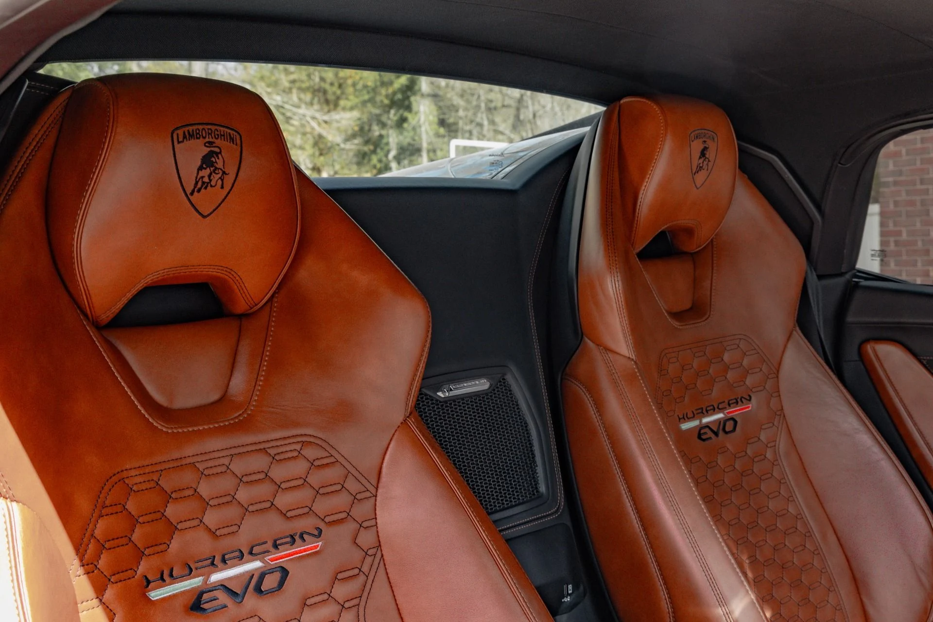 mph038_3170781469_Used_2020_Lamborghini_Huracan_EVO_Spyder_1777655683_8361c02939