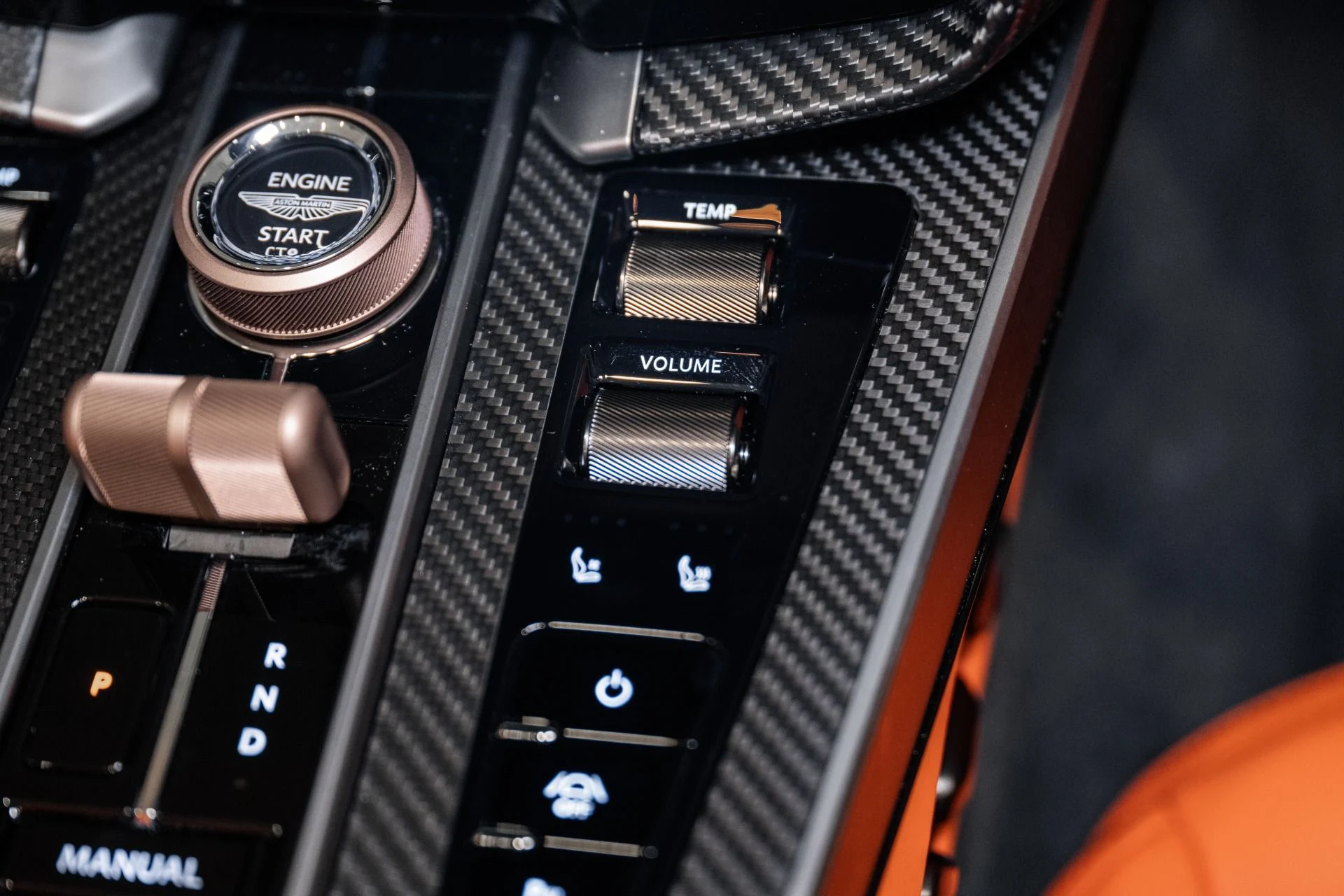 mph038_3177058819_New_2026_Aston_Martin_Vanquish_Volante_Thrillseeker_Edition_1_of_3_1768066424_b4adf178d9