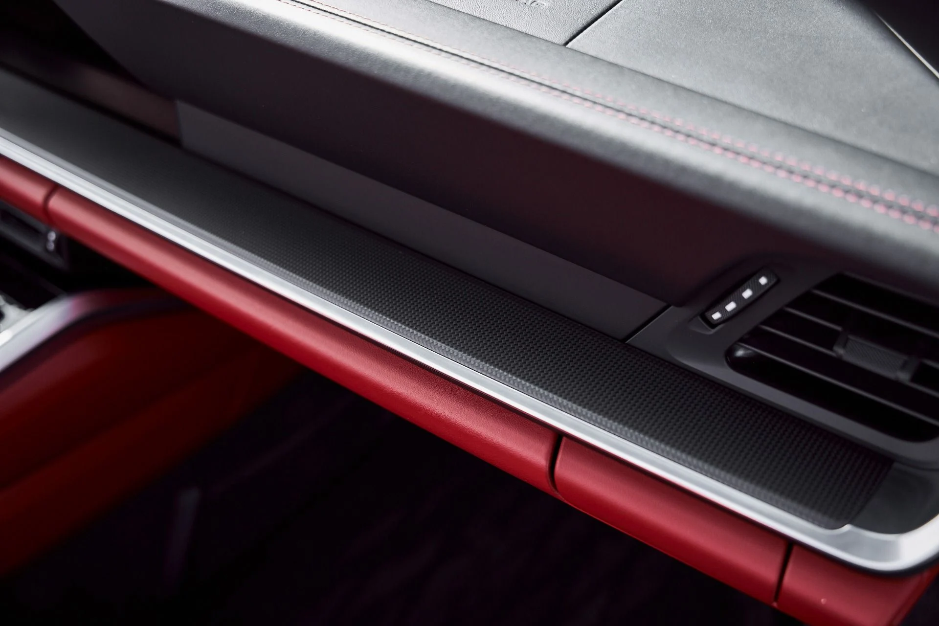 mph038_3179387014_Used_2022_Porsche_911_Turbo_S_1772308205_34b74492bb