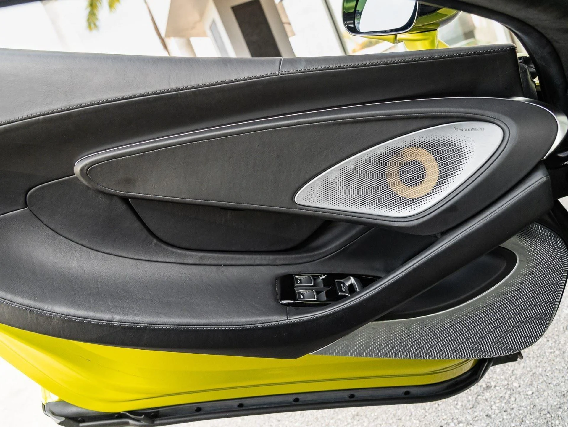 mph038_317955687_Used_2025_Mc_Laren_GTS_Tech_Lux_1773864505_d4c7b7355b