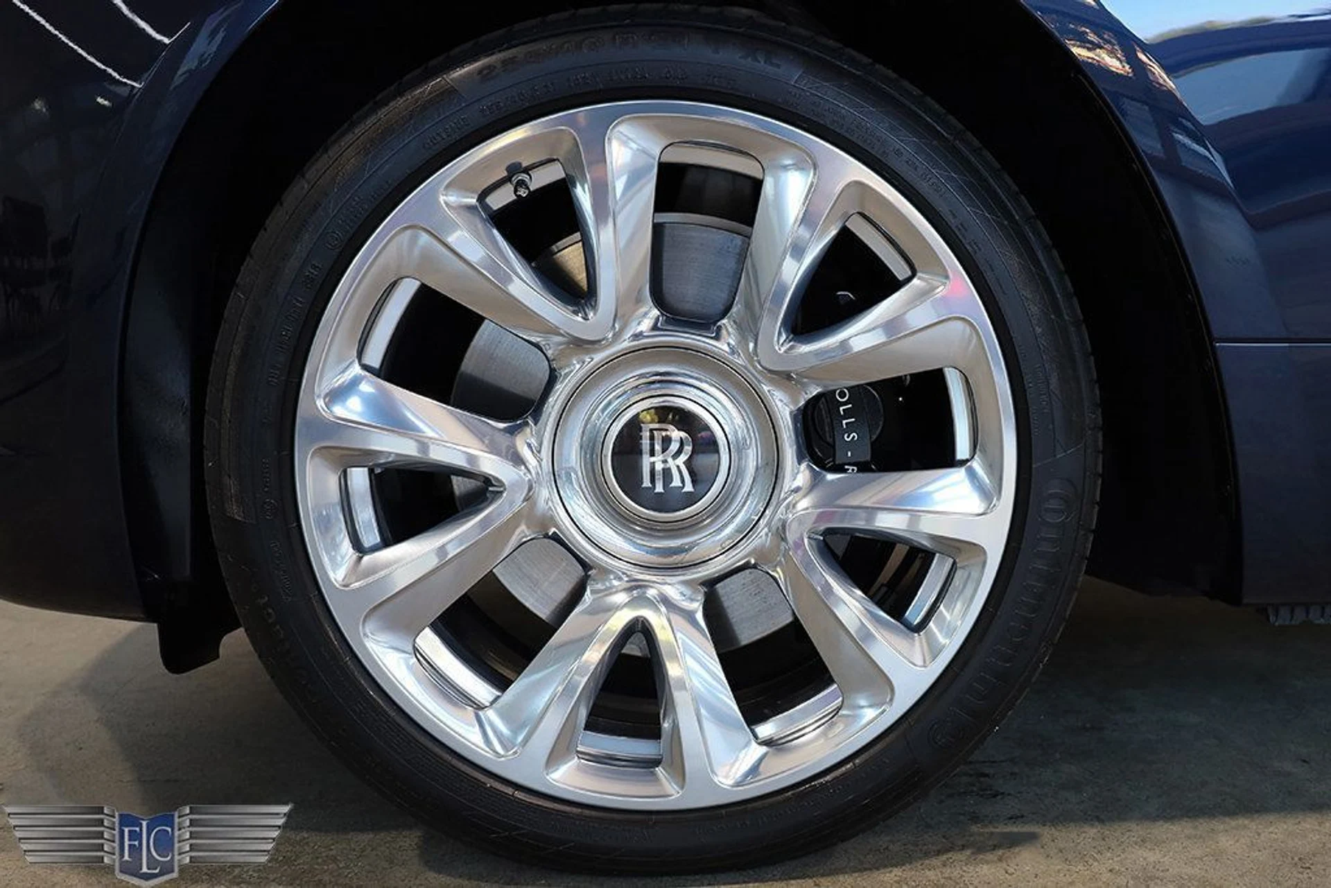 mph038_3186620729_used_2019_rolls_royce_wraith_coupe_9689_22959552_39_1024_764667d0c2