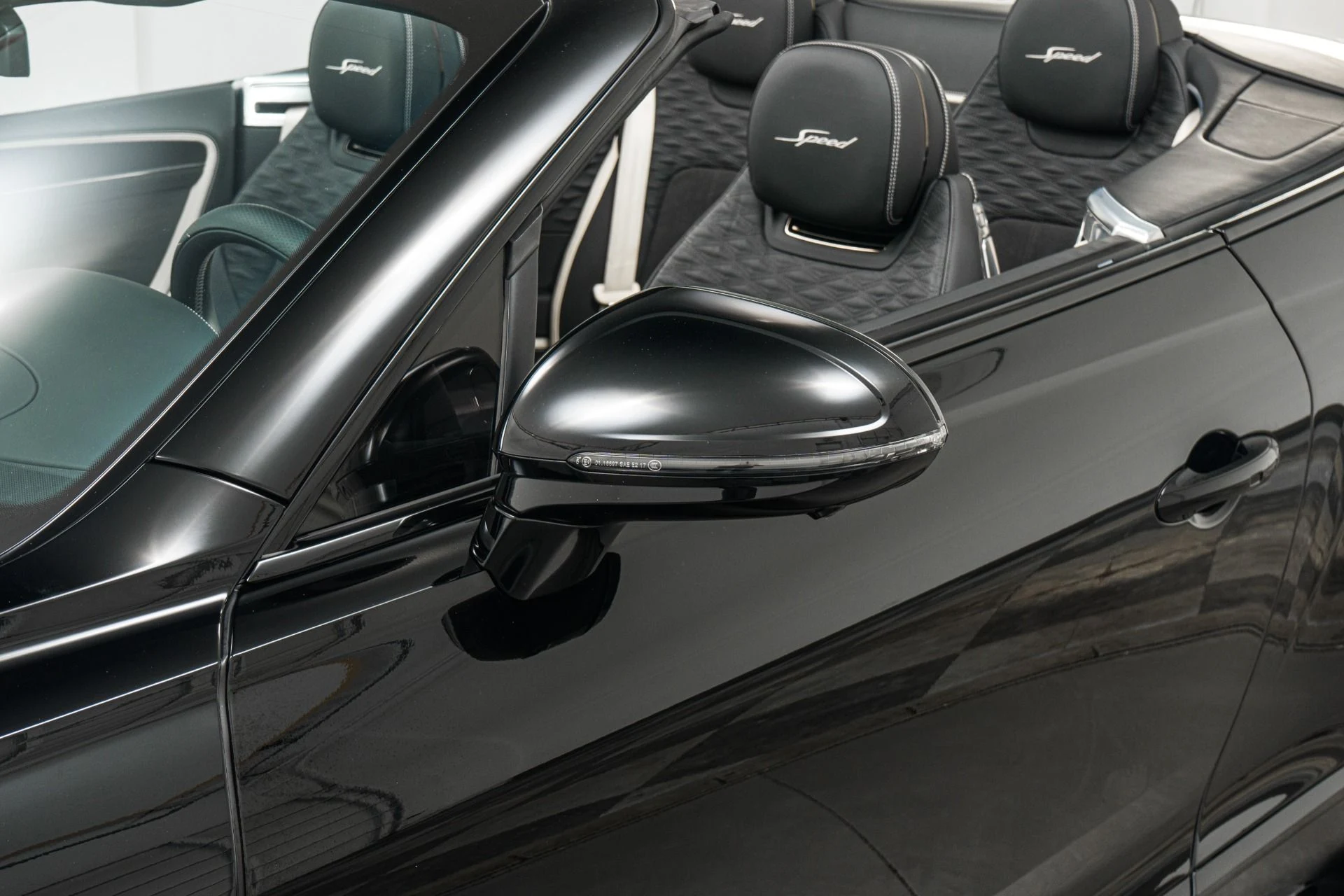 mph038_3189366153_Used_2025_Bentley_Continental_GTC_Speed_771_Horsepower_Hybrid_V8_Touring_Specification_Naim_Audio_1769551323_995f0d8ec7