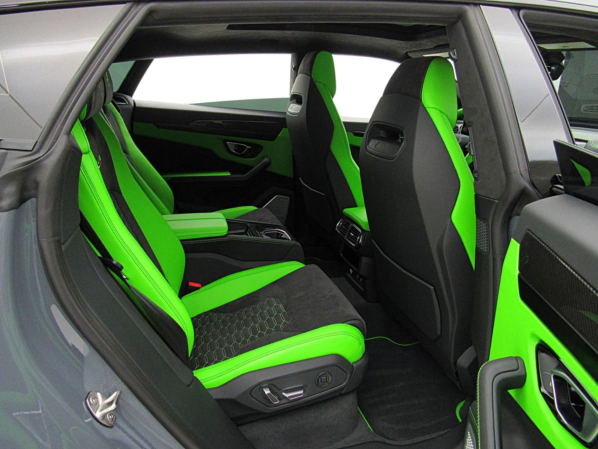 mph038_3189622514_Used_2022_Lamborghini_Urus_SELEZIONE_PRE_OWNED_CERTIFIED_e7fbfc08bf