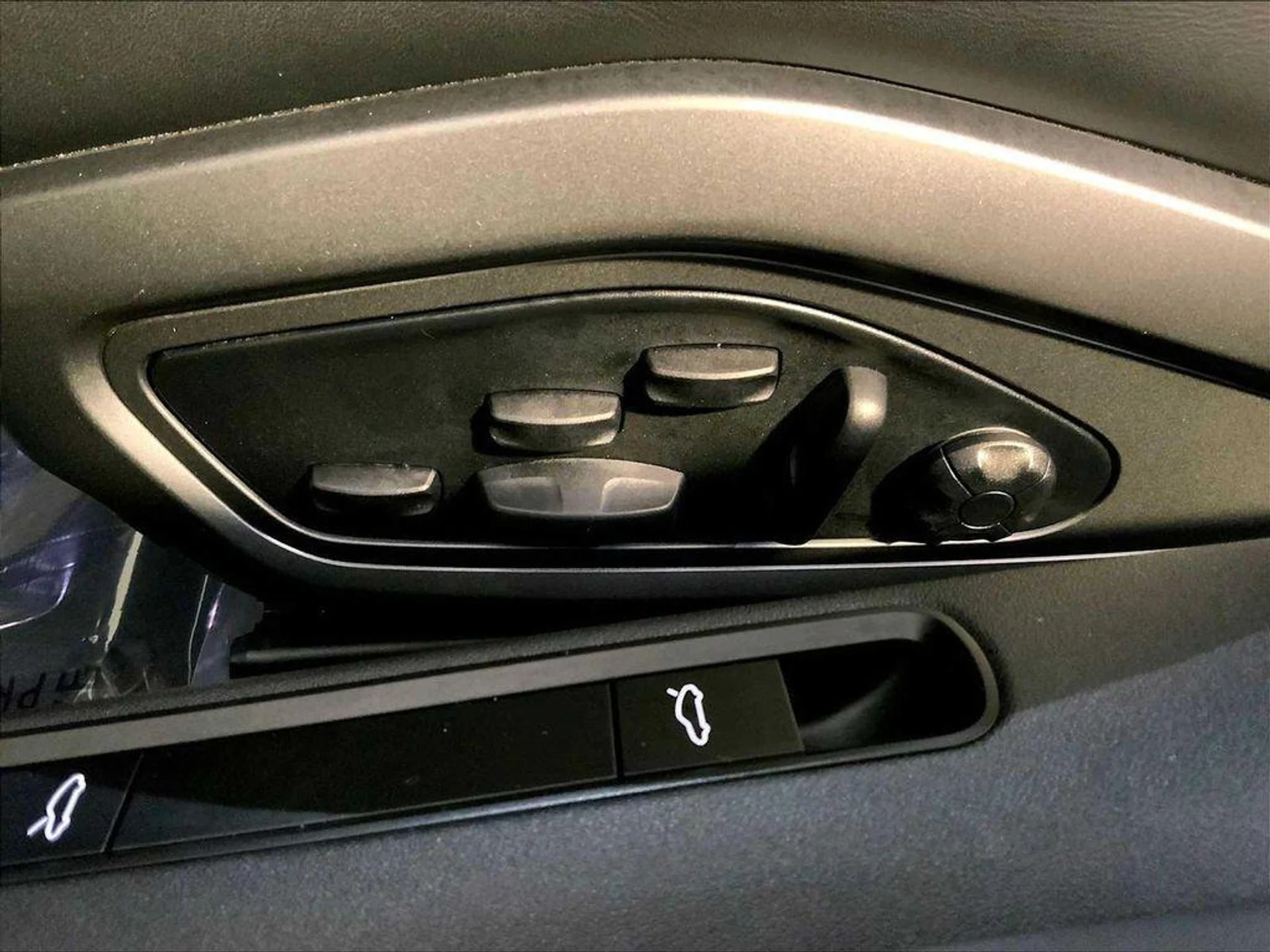 mph038_3200471341_JA_Yva_Mqg5_Dot_Tq_Sm_HVXJNMN_5_B0_43489bb166