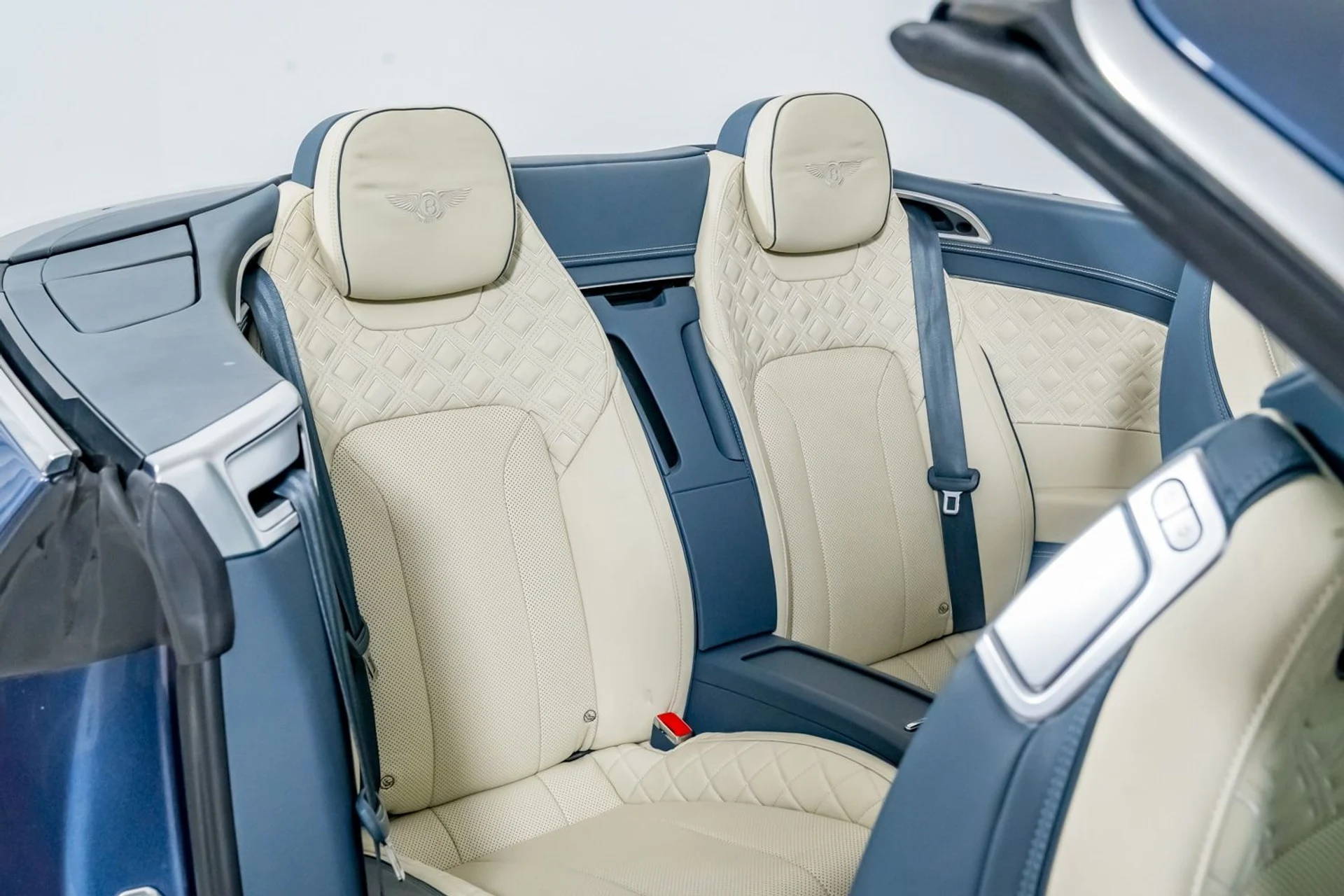 mph038_3205040323_61ec78e3caf54889884e029ce56eecdc_5102f477c9