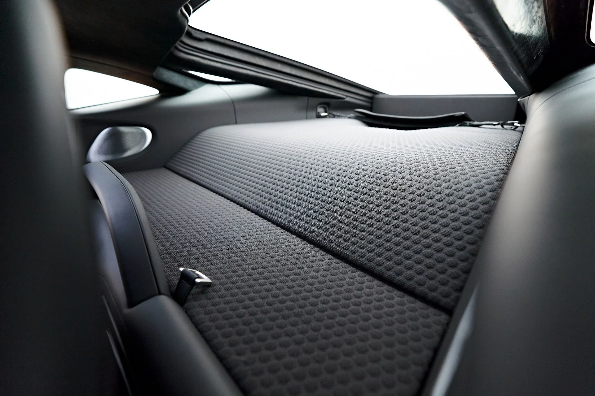 mph038_3216059690_Used_2023_Mc_Laren_GT_Base_1712094494_23013999d2