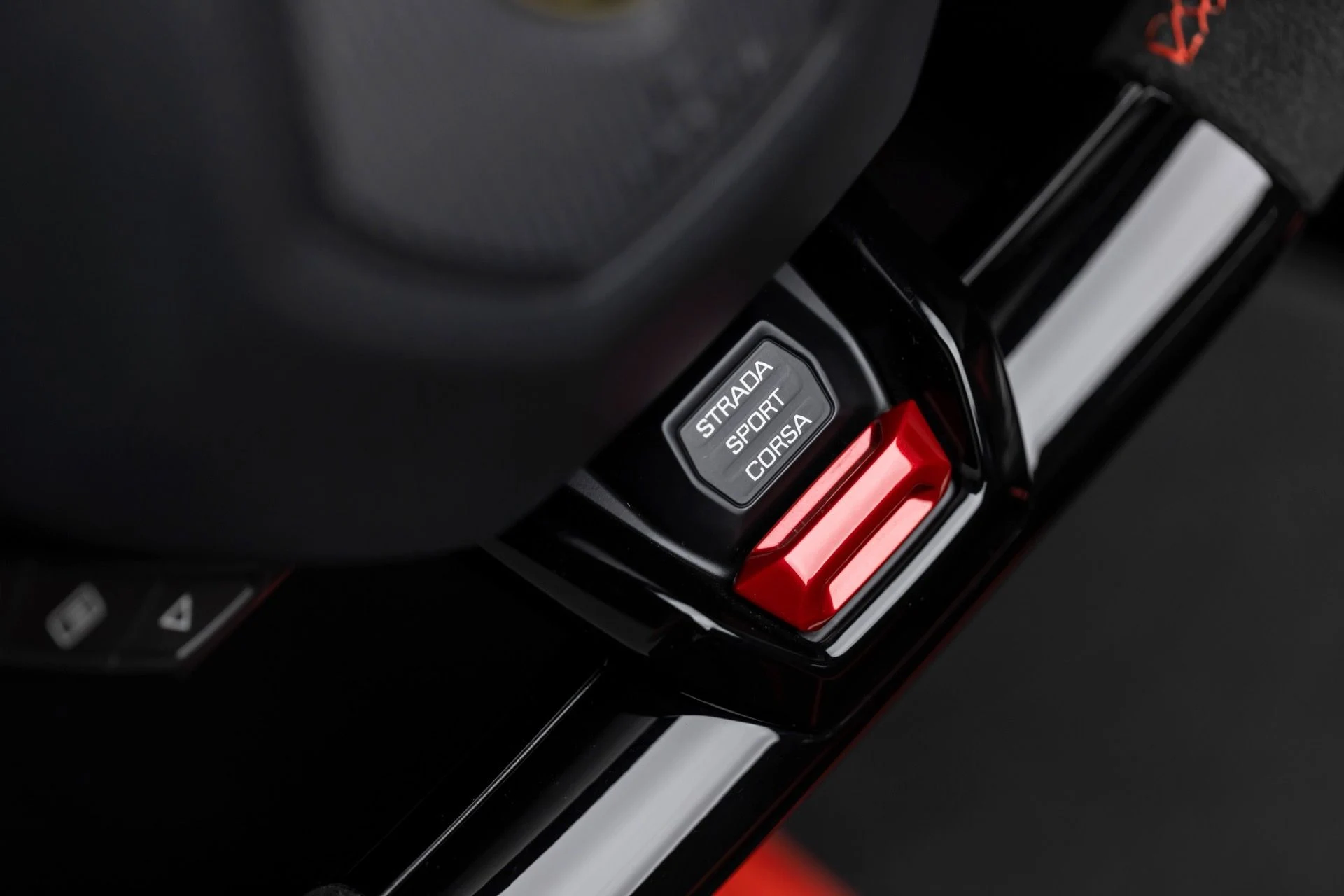 mph038_323734298_Used_2019_Lamborghini_Huracan_LP_640_4_Performante_Spyder_1772145189_5f971515c4