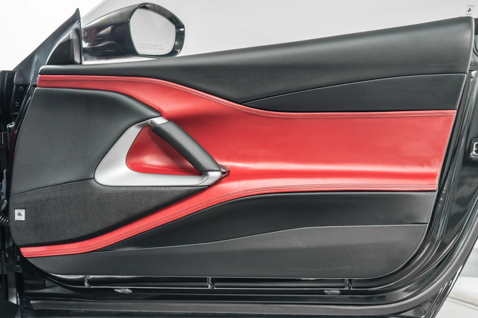 mph038_3242991139_Used_2020_Ferrari_812_Superfast_1775841371_ef43652a69