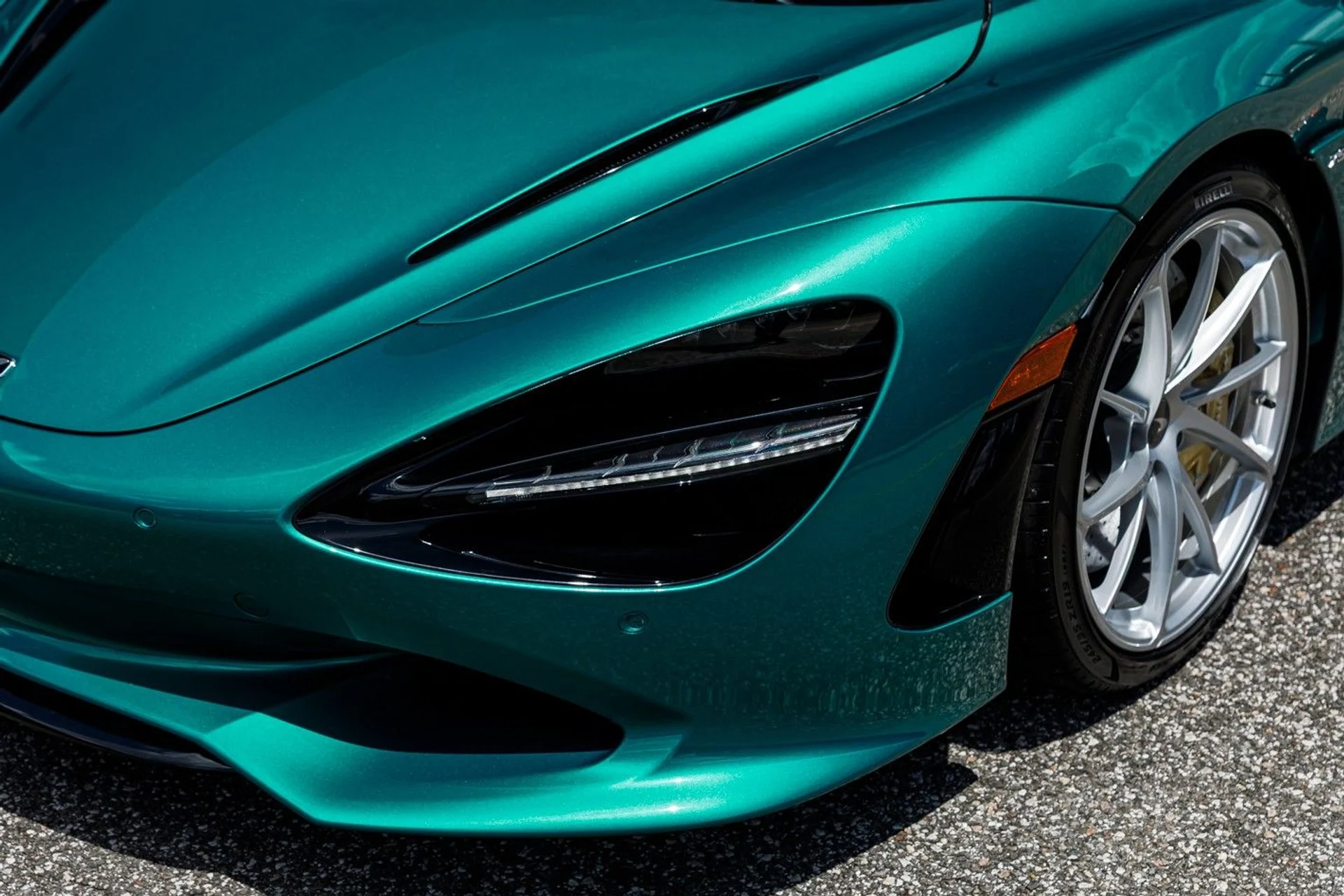 mph038_3256314138_678_p39_l_c03cb9fd75