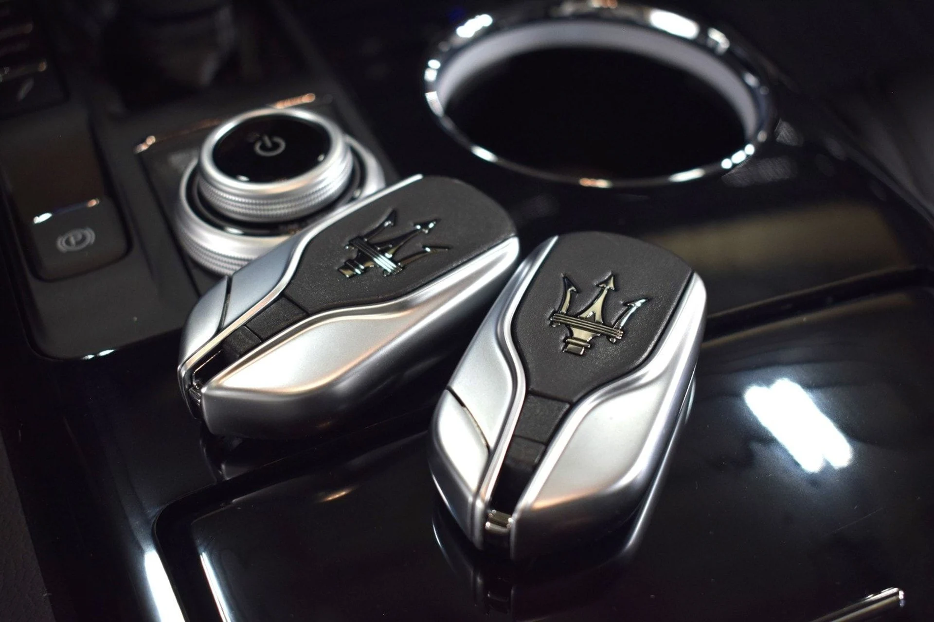 mph038_325841897_d82440daea30405354b69e69da66b9e5x_577216d580