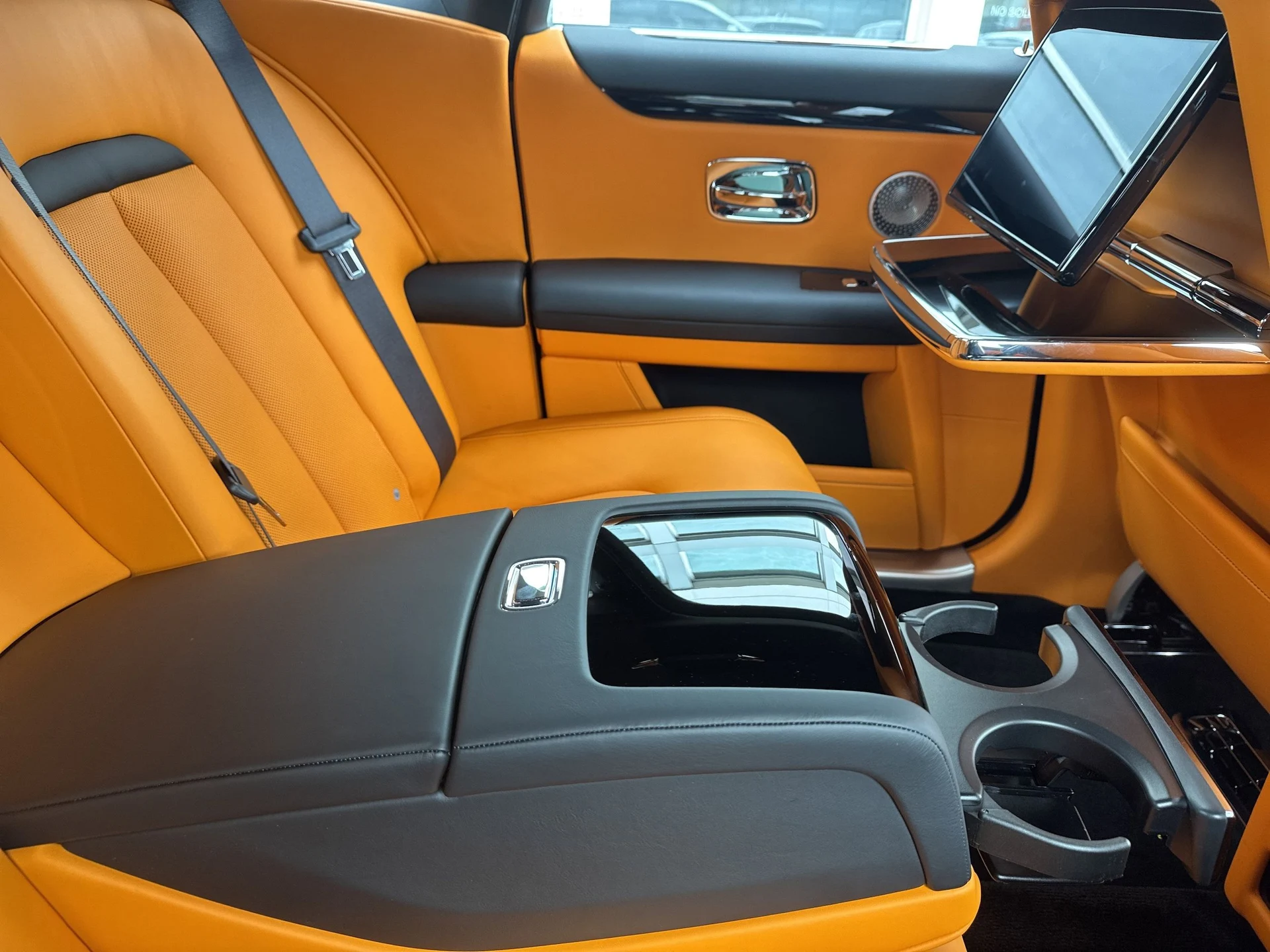 mph038_327626827_91ea79785ce2f952642cf7f9940e57cax_75b67a94fc