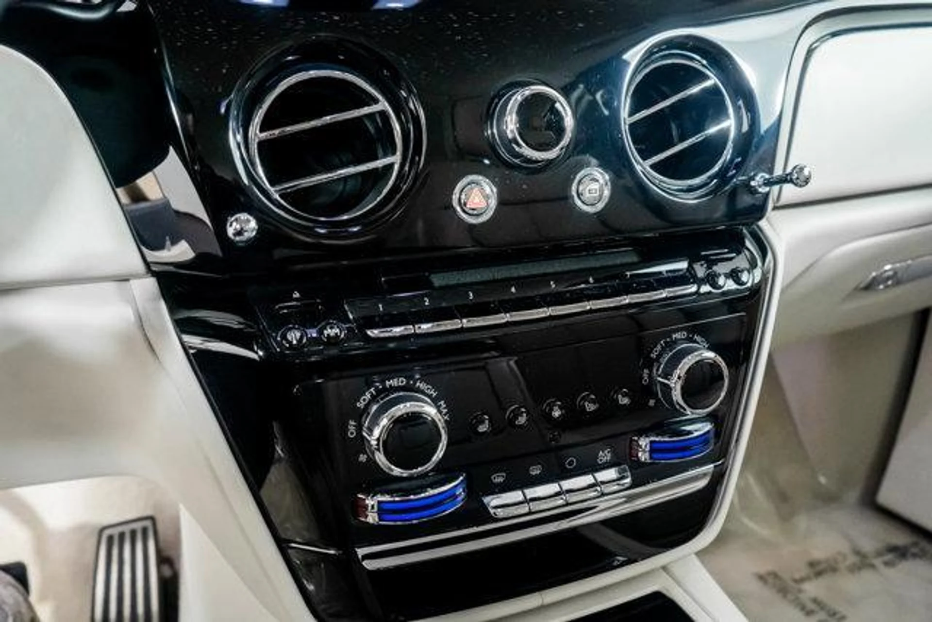 mph038_3292970689_y5h7m_I_Cd82_SH_Zotvt_NZ_Lc_Jiv_Wns_5c602d8df5