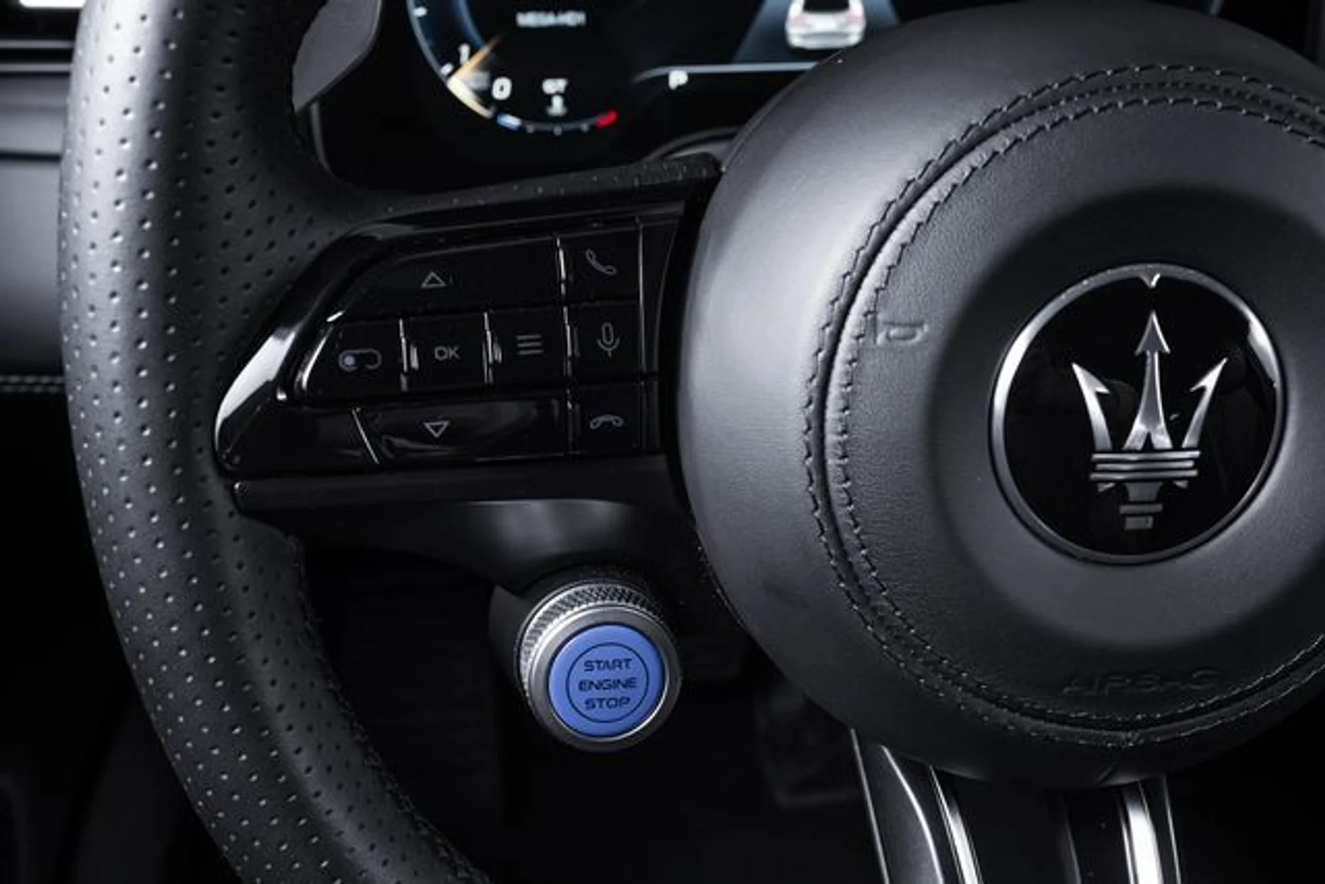 mph038_3296049259_ac00a235b96edc2aaaf5caa2fd94f613x_9f51bf8dd9