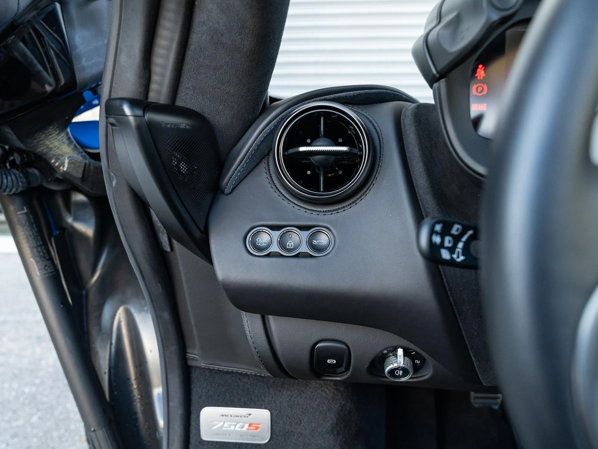 mph038_3299445660_Used_2024_Mc_Laren_750_S_1764191177_a16c9c6d10