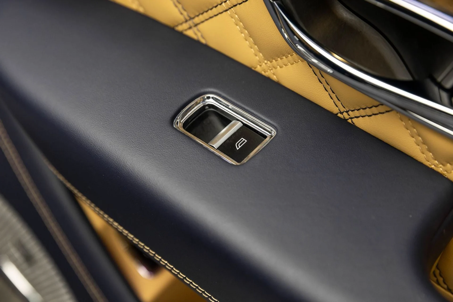 mph038_3326021776_39_d5d0347135