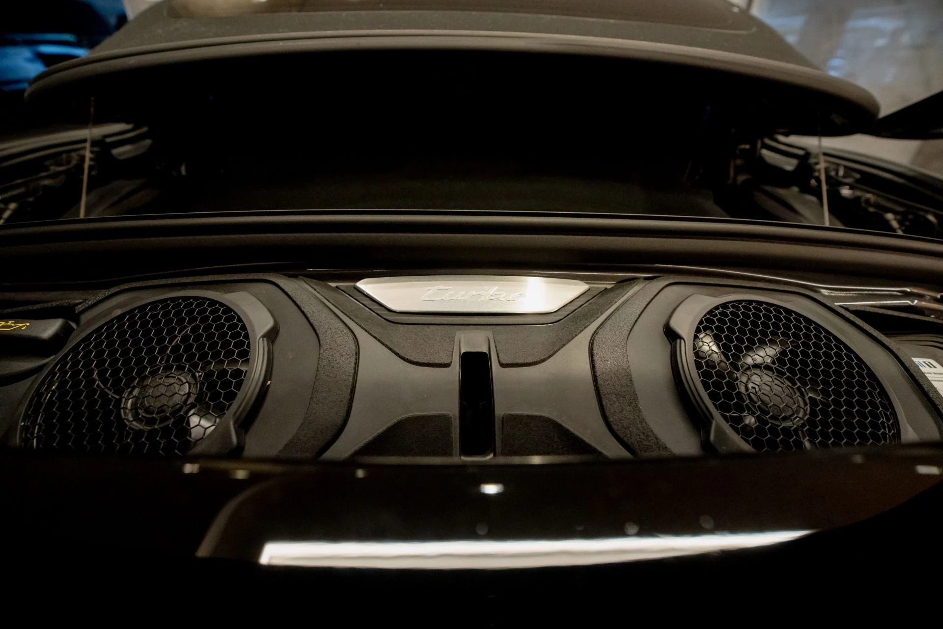 mph038_3327786454_Used_2023_Porsche_911_Turbo_S_1778189282_ddc35b800c