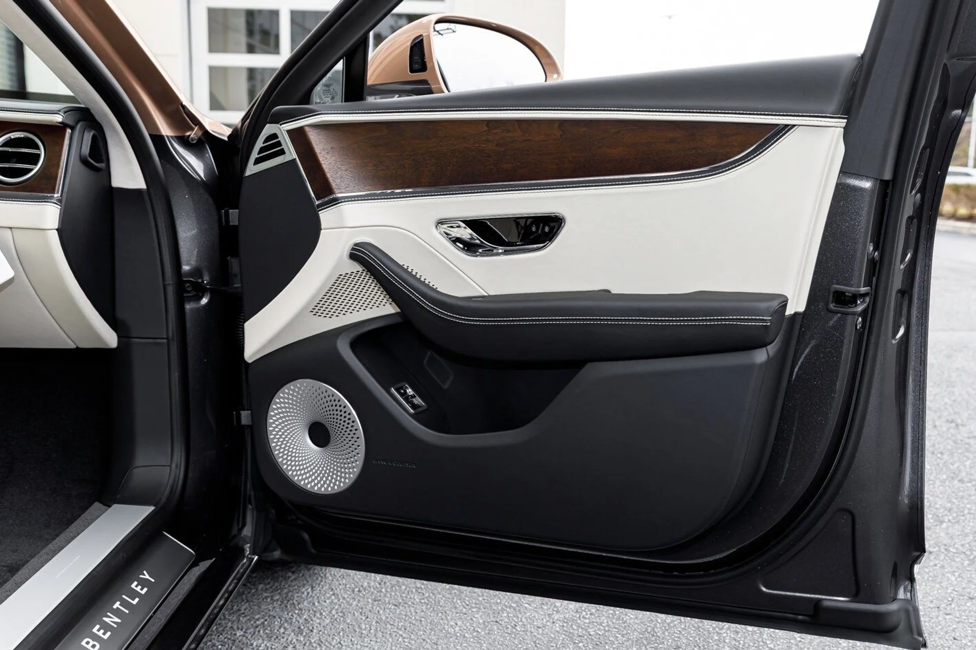 mph038_3332544753_cbaa9b0b6fc3a9bc9c9e30b770b7569fx_475ff71547