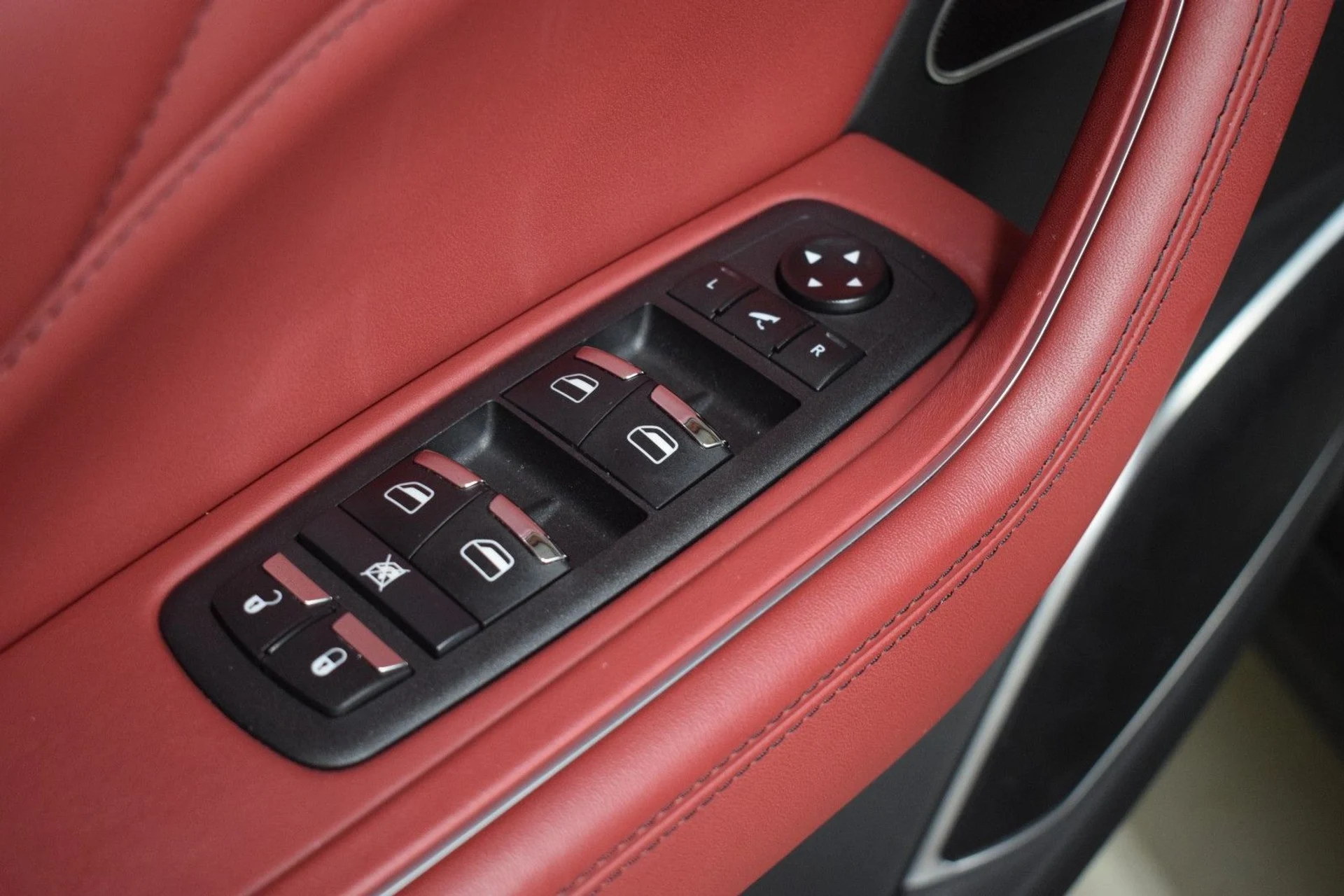 mph038_3332923287_72c7d99a9aec01bd6d8b599717bc5f36x_f308ad0910