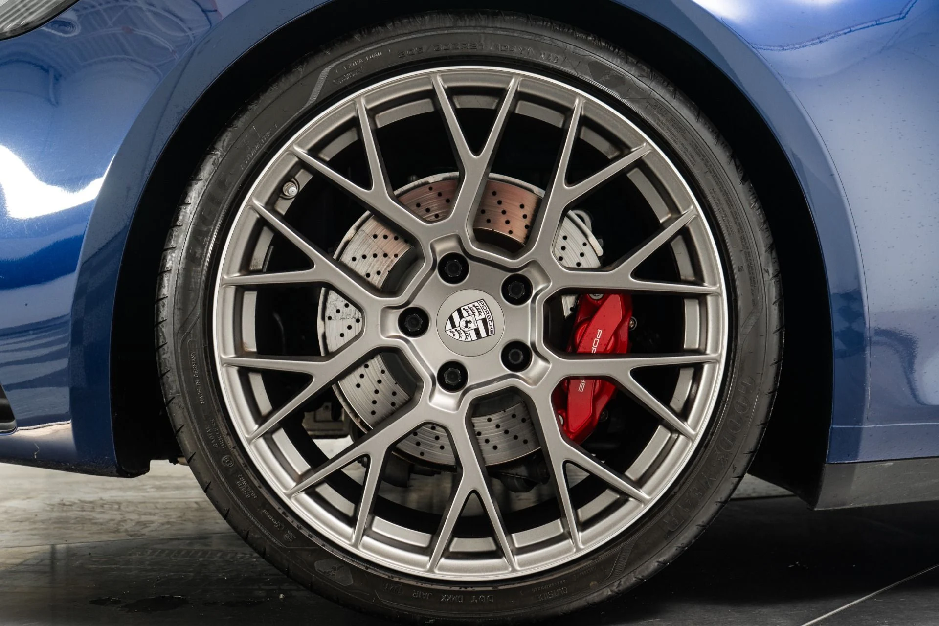 mph038_333833624_Used_2020_Porsche_911_Carrera_S_1756500455_b9a6e9a4fd