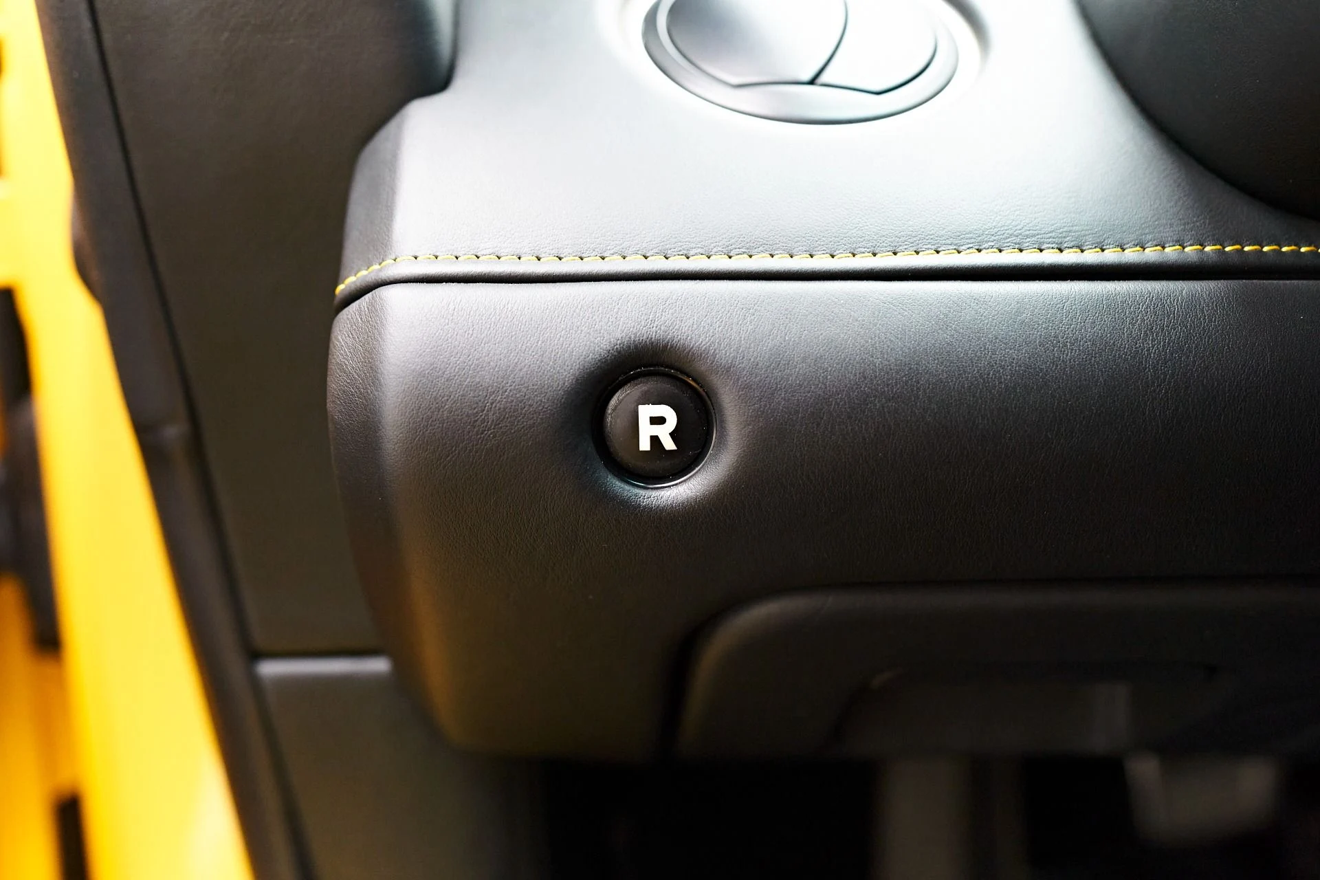 mph038_3346934484_Used_2005_Lamborghini_Gallardo_1703127301_b04fbd3875