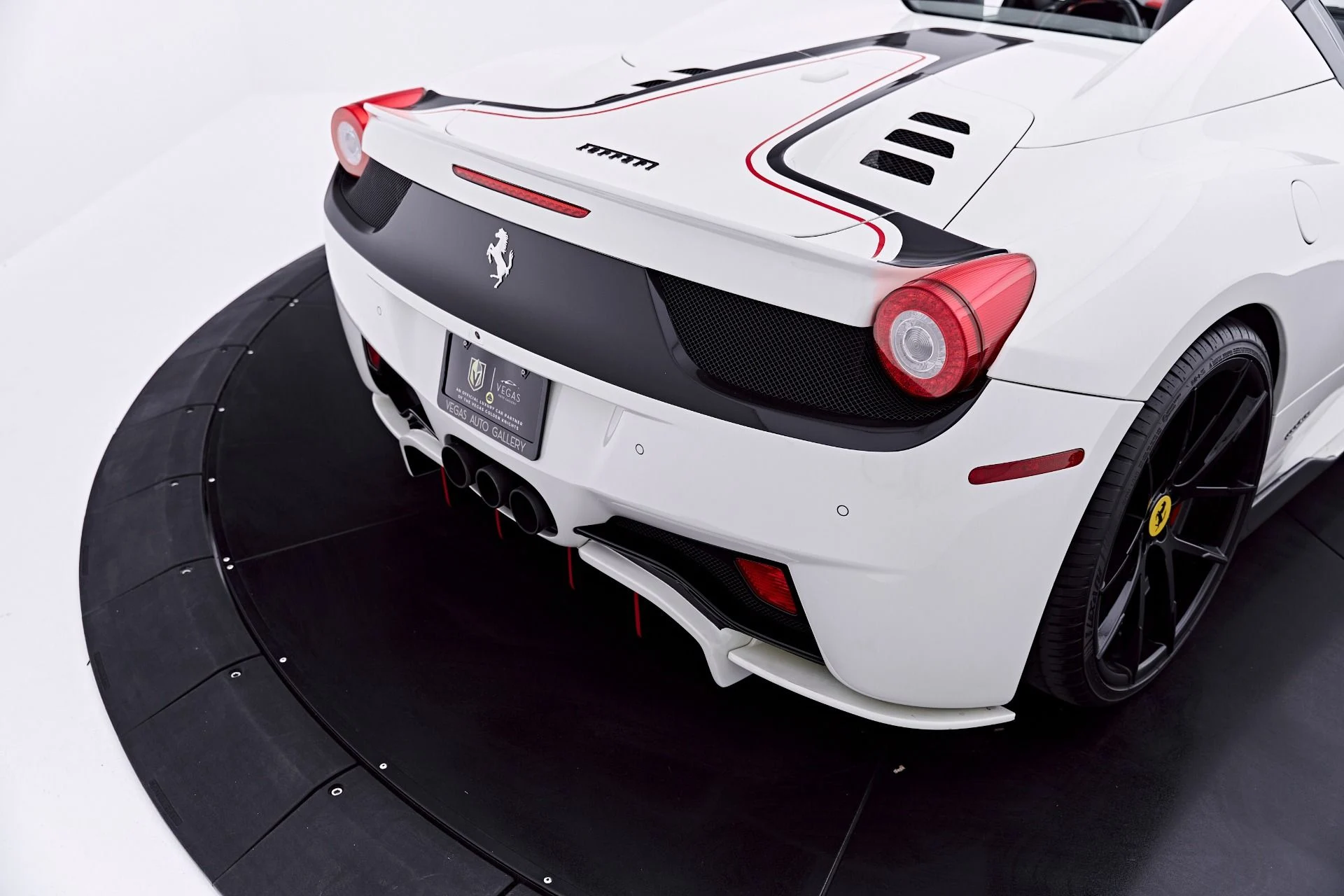 mph038_3351903262_Used_2014_Ferrari_458_Spider_Base_1781828221_d62255829a
