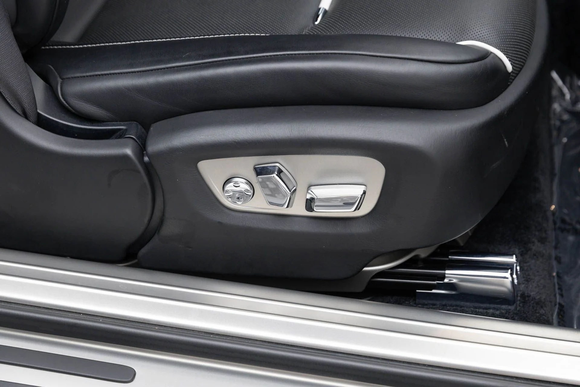 mph038_3356251342_39_0e44f934d7