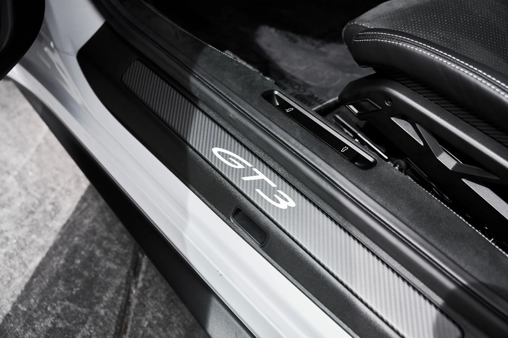 mph038_3372710202_Used_2026_Porsche_911_GT_3_1774923043_d86850102e