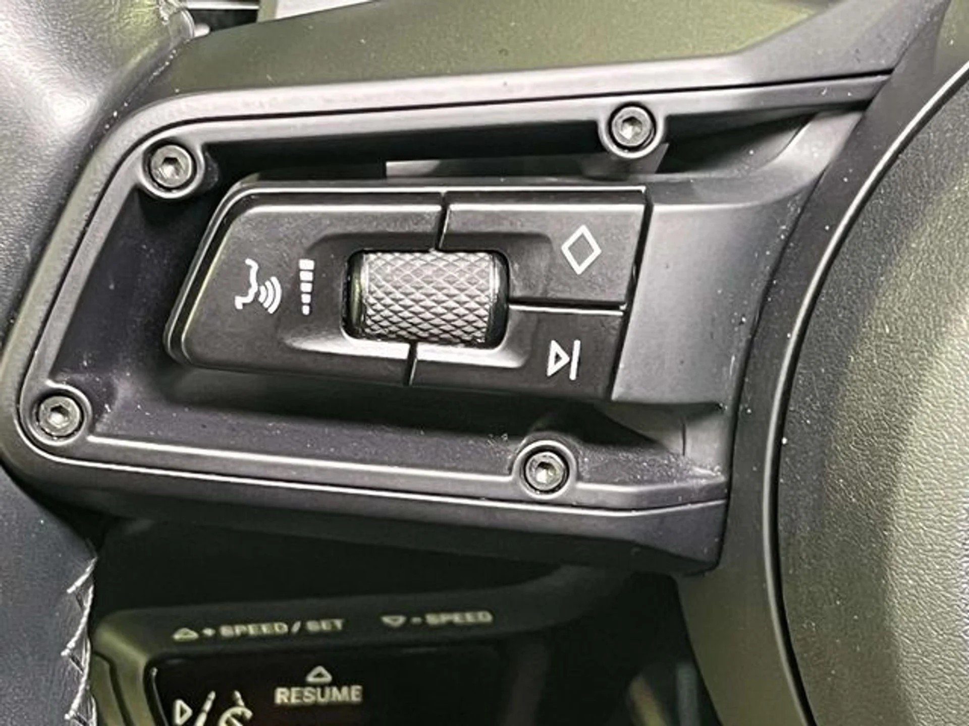 mph038_3377534727_2e39fdd739df8b94da8bc240f2808163x_50d686d84d