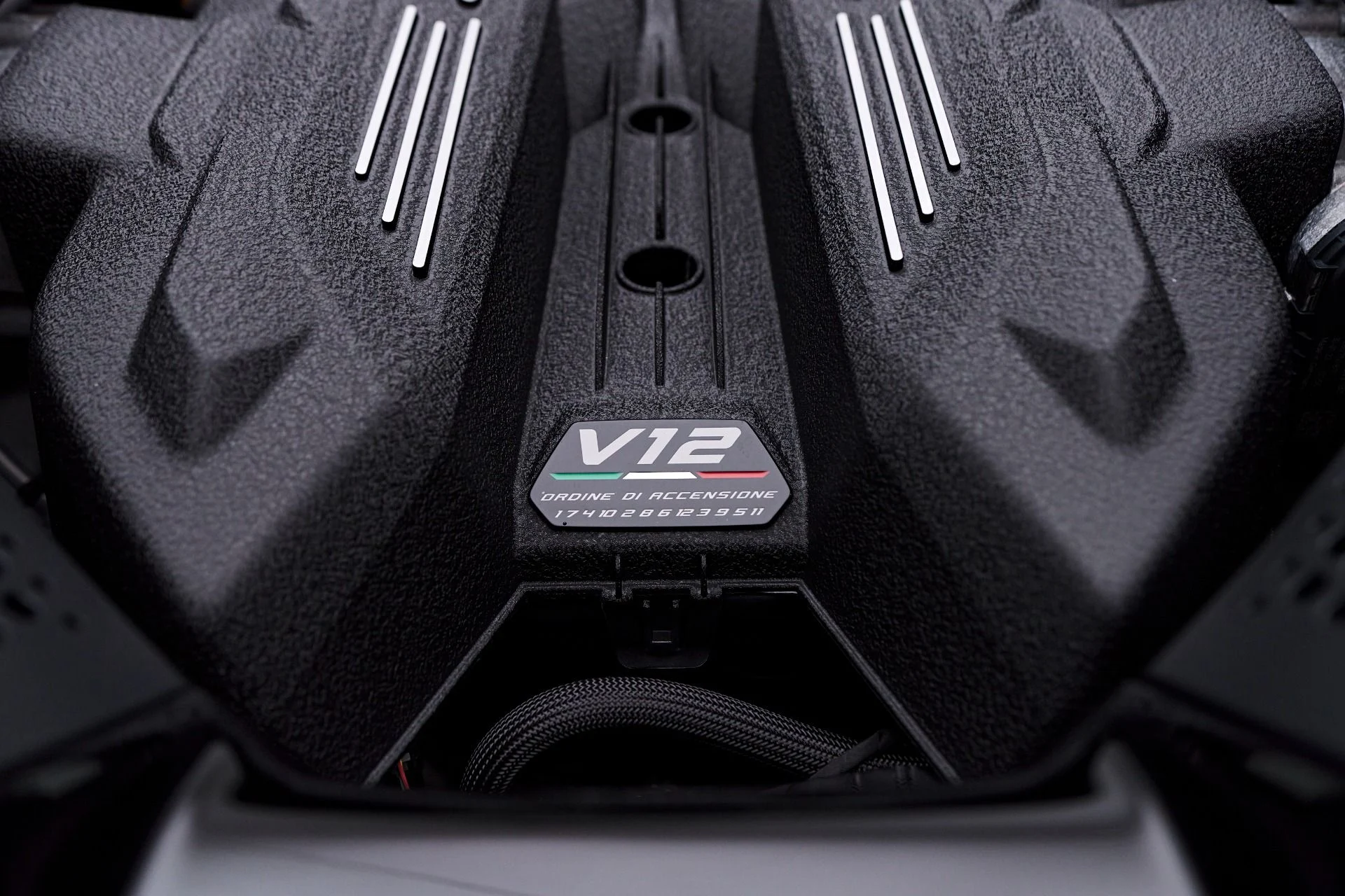 mph038_338028605_Used_2024_Lamborghini_Revuelto_Base_1756951538_f2018ca25c