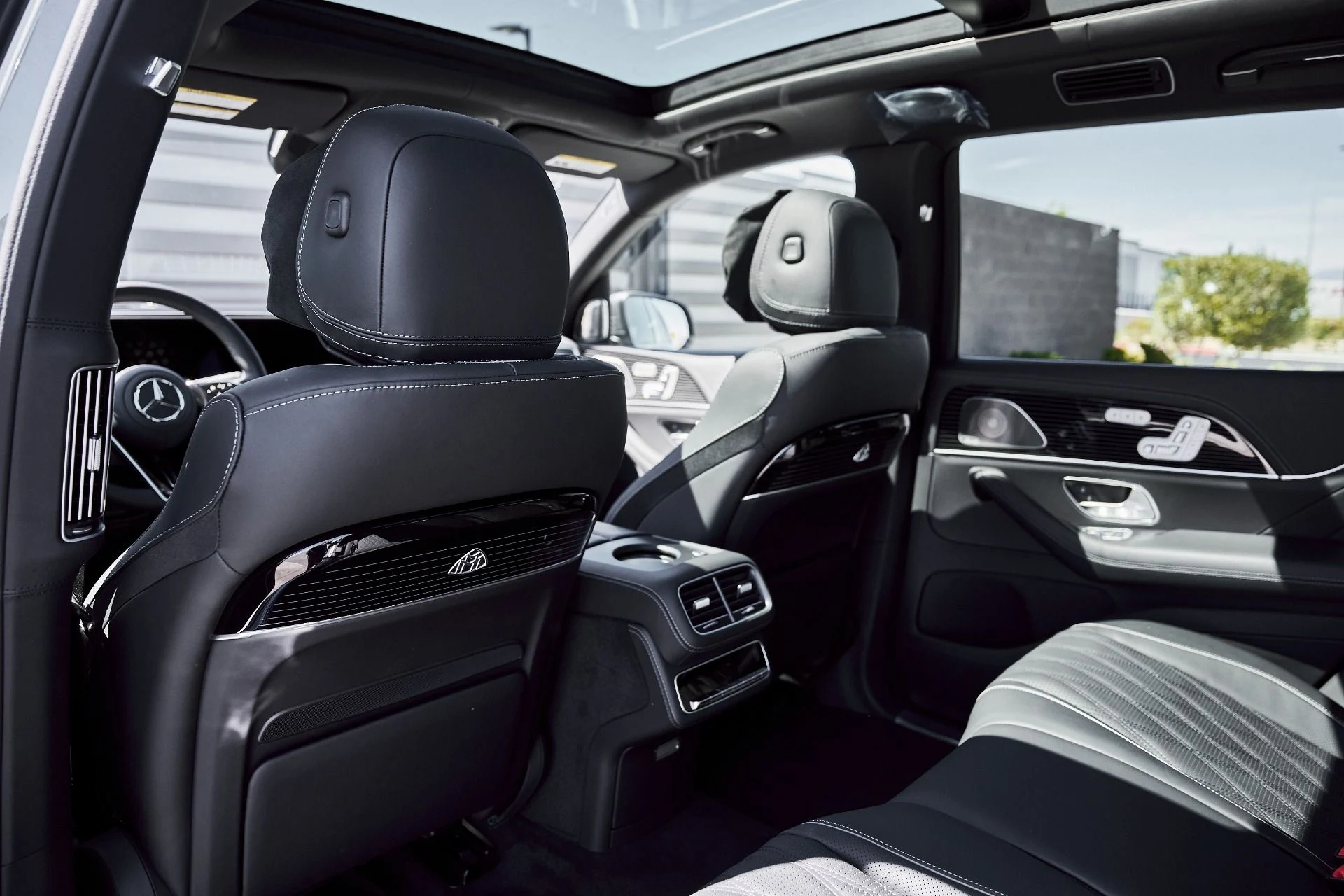 mph038_3380396542_Used_2026_Mercedes_Benz_GLS_Maybach_GLS_600_1776125307_535a5ddd0e