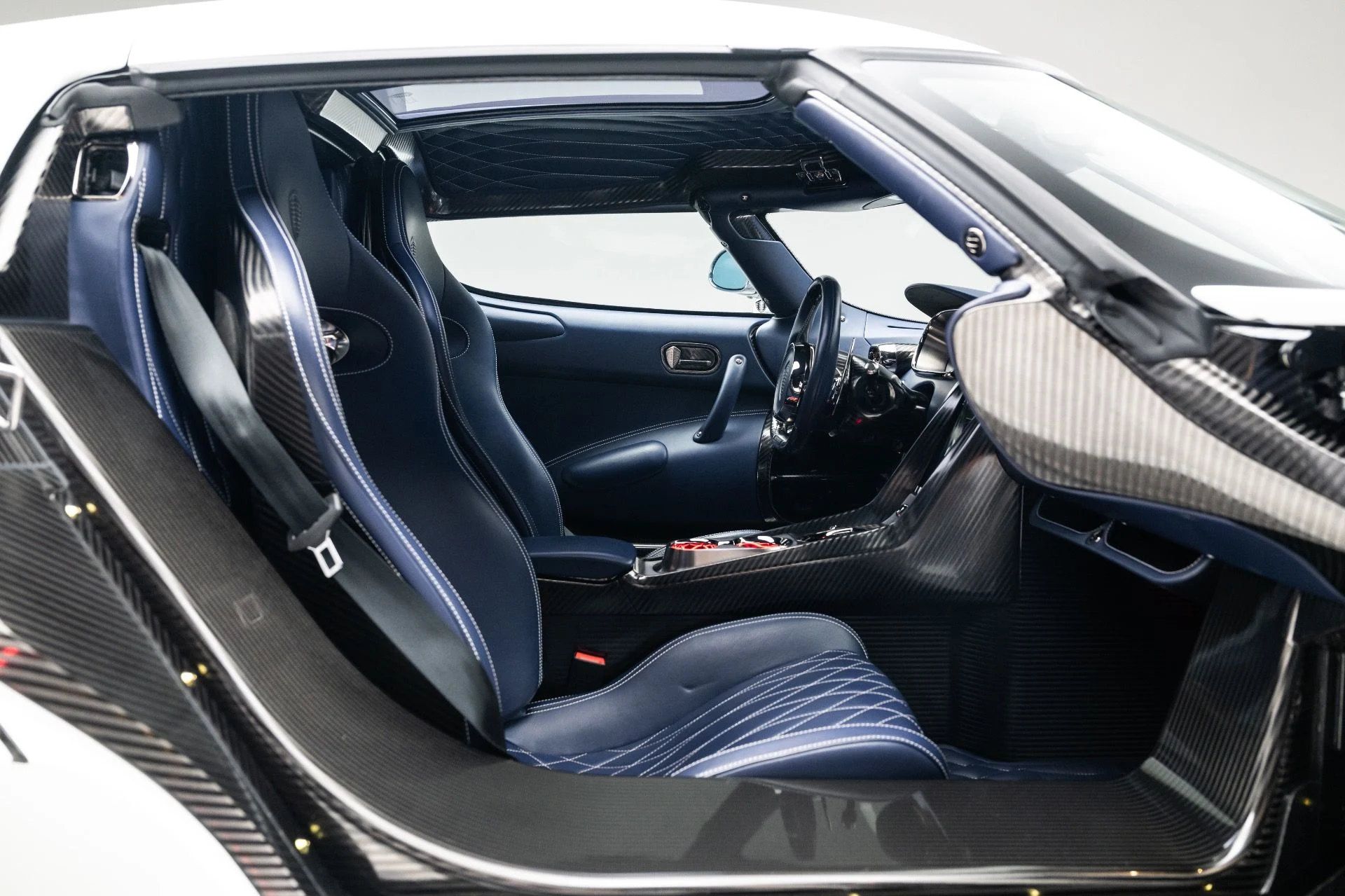 mph038_3389511383_13358_p39_l_34e9aa820c