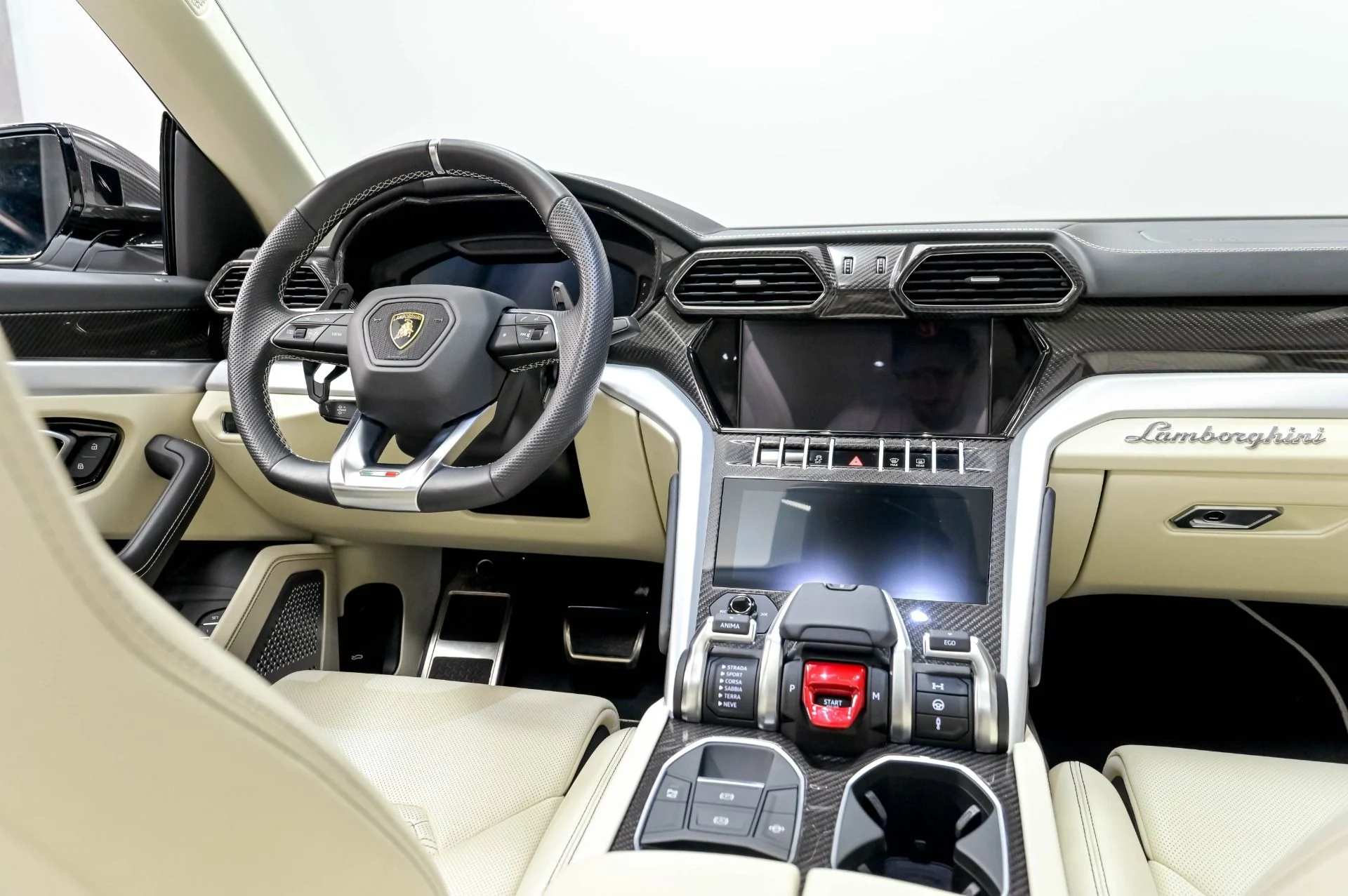 mph038_3392849855_Used_2020_Lamborghini_Urus_1778528583_8ad92c0bb2