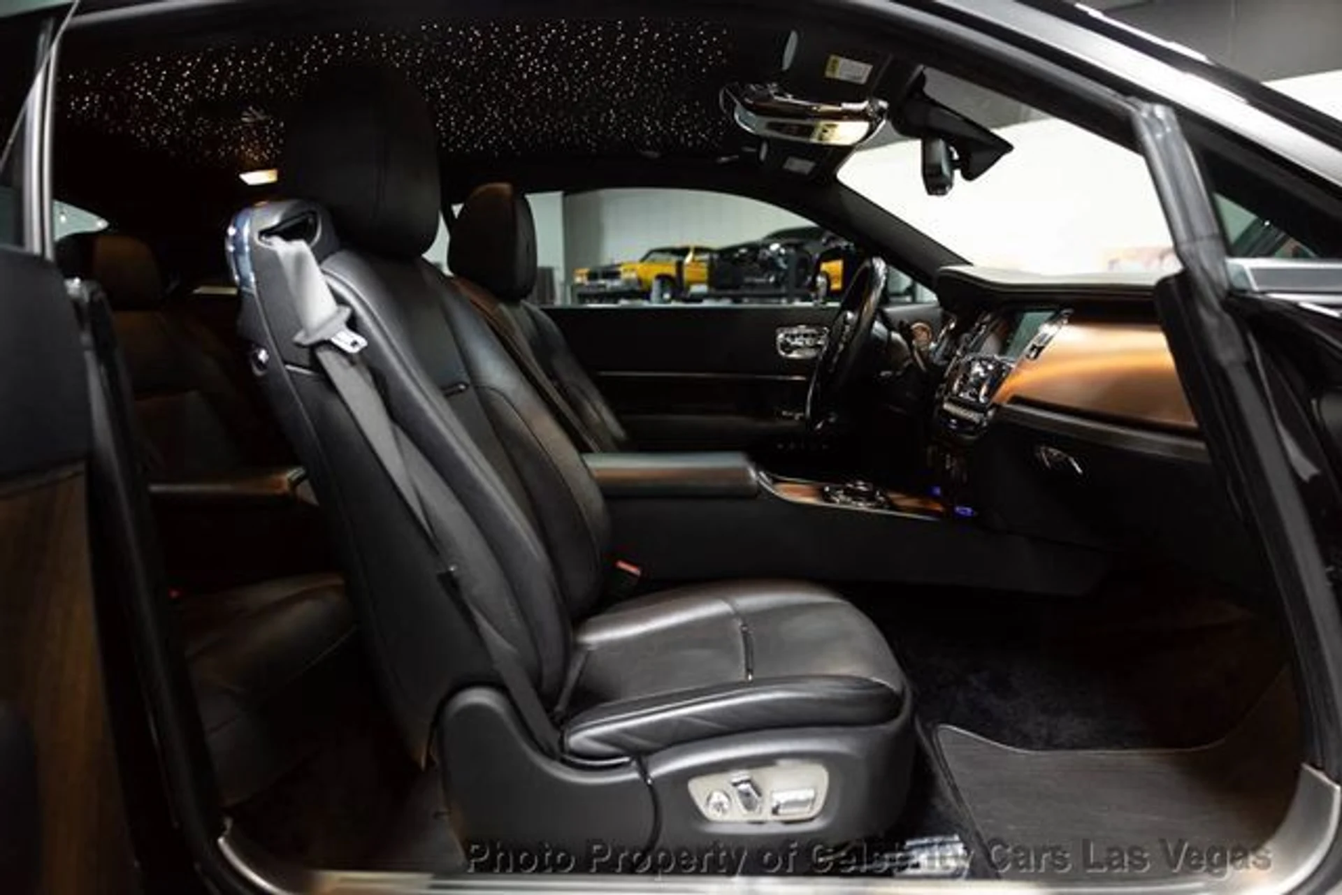 mph038_3399615518_used_2016_rolls_royce_wraith_inspiredbymusiclyricalcopperbespokeaudiostarlighth_9707_23057562_43_640_3cdc95928a