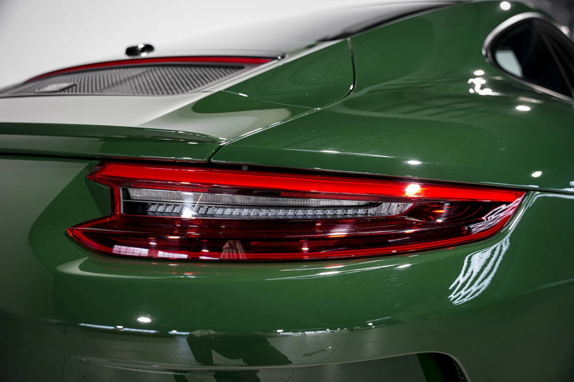 mph038_3417040387_90b29cd6d310c5b7965231439a92e86cx_776e82d36d