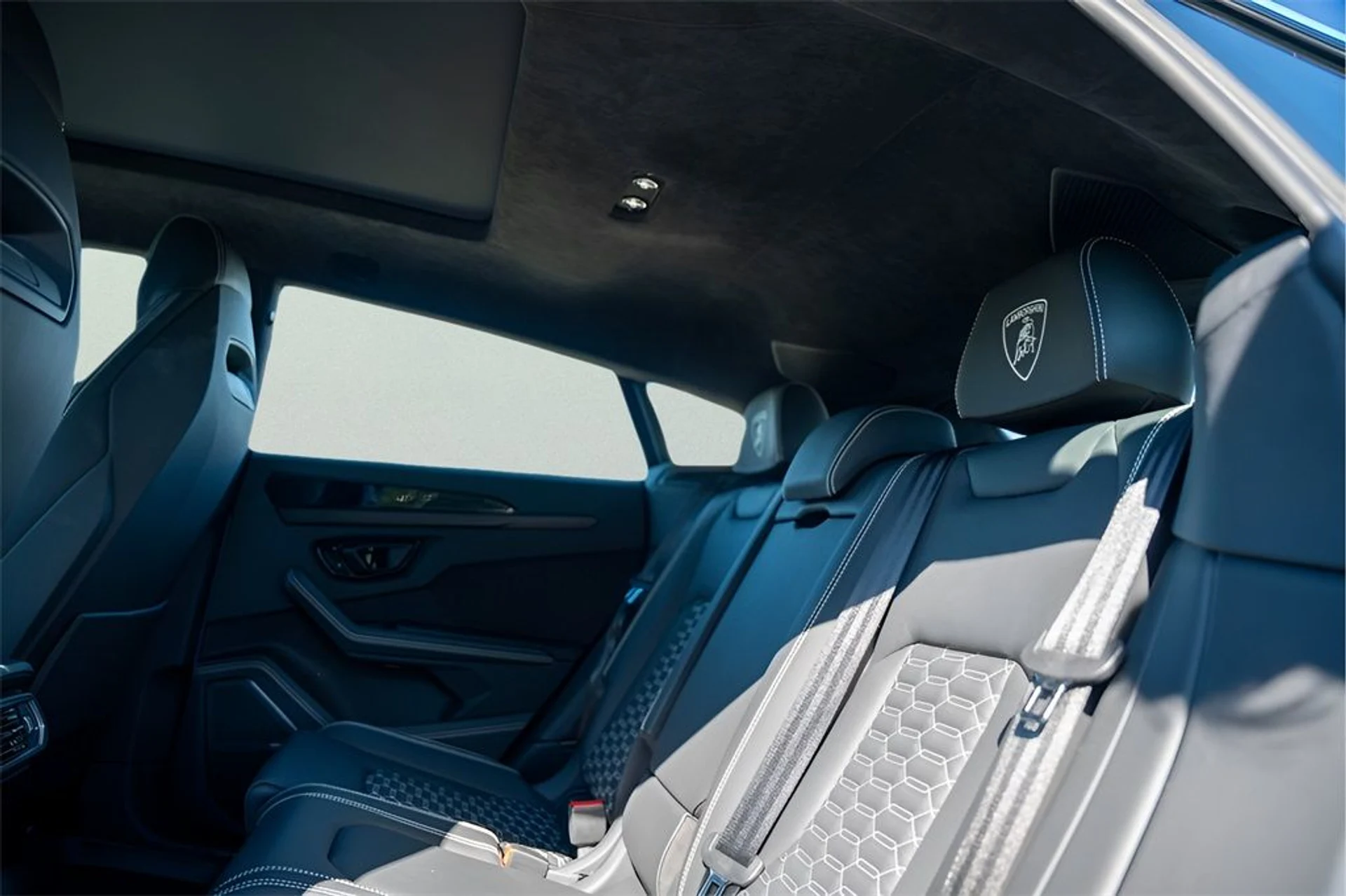 mph038_3418986314_image_40_da84865eec