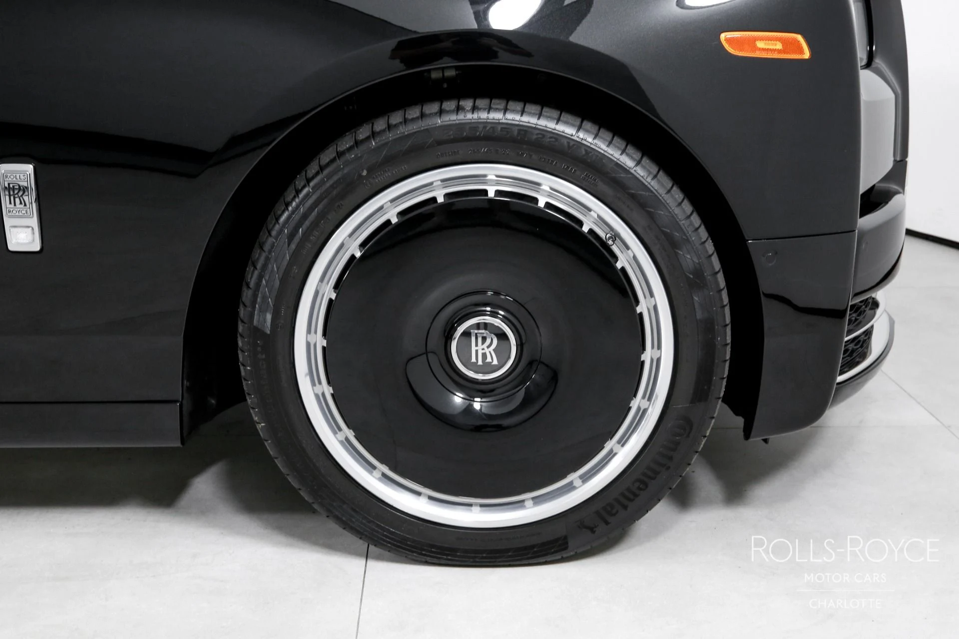 mph038_3419502066_Used_2025_Rolls_Royce_Phantom_1767376203_f06cc1443f