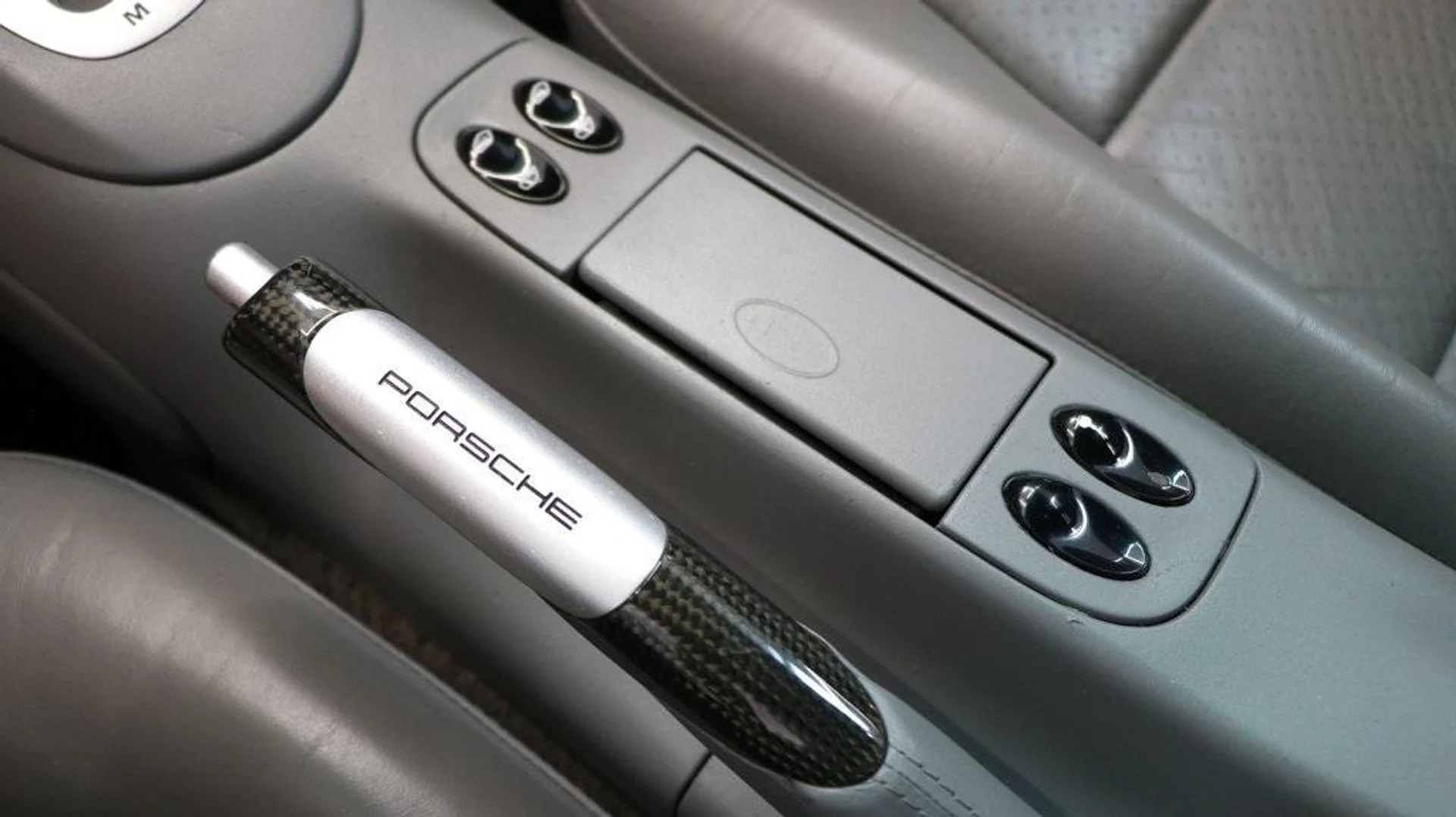 mph038_3419901342_c_B_Hwu5t_P_Sa_Cj_Rs_S5k0d_Vi_UKQICM_67b74affdd