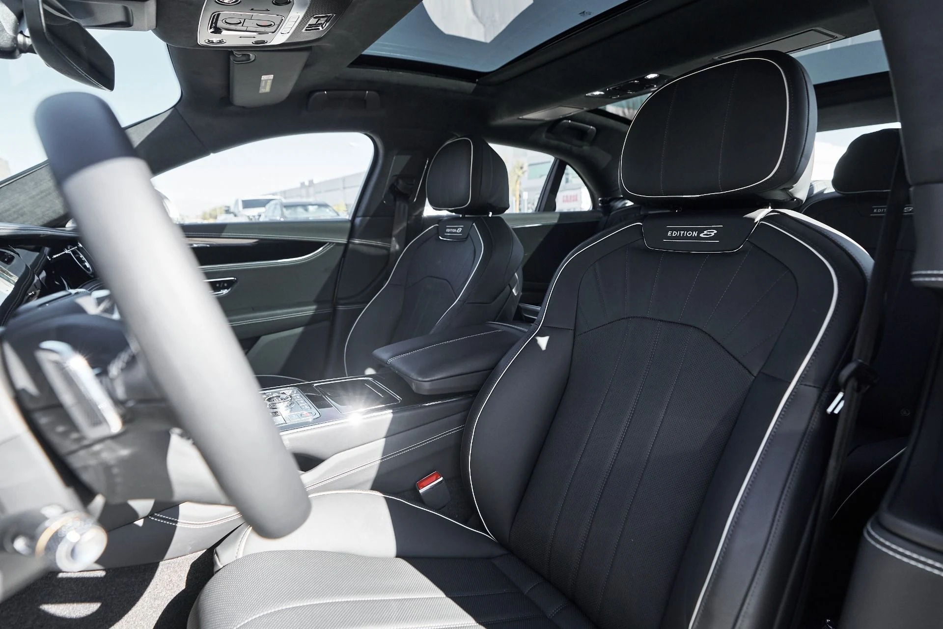 mph038_345220975_Used_2024_Bentley_Flying_Spur_S_1761779933_29dcf1e390