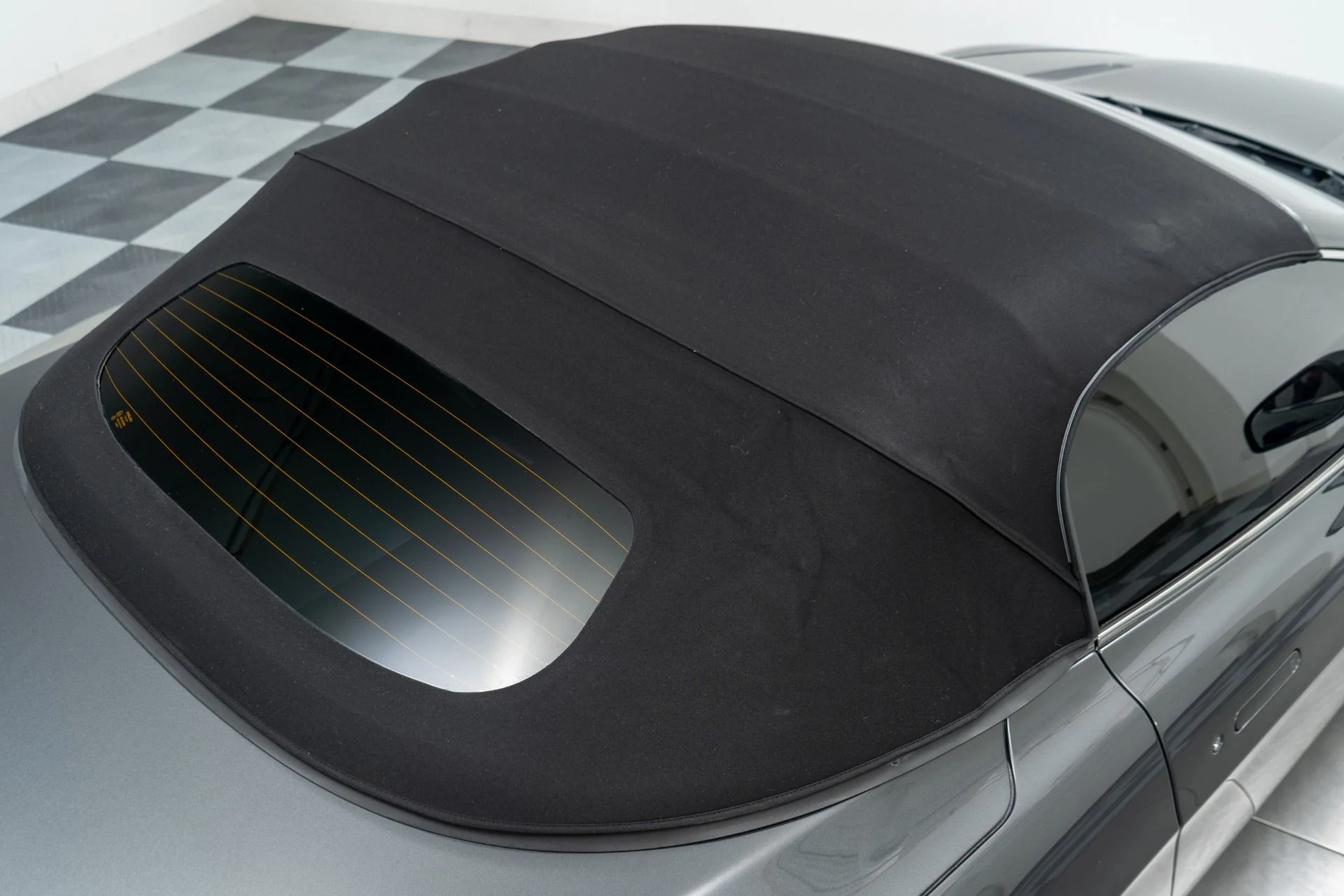 mph038_3459282982_Used_2008_Aston_Martin_V8_Vantage_Roadster_1756322519_5de8c4fd77