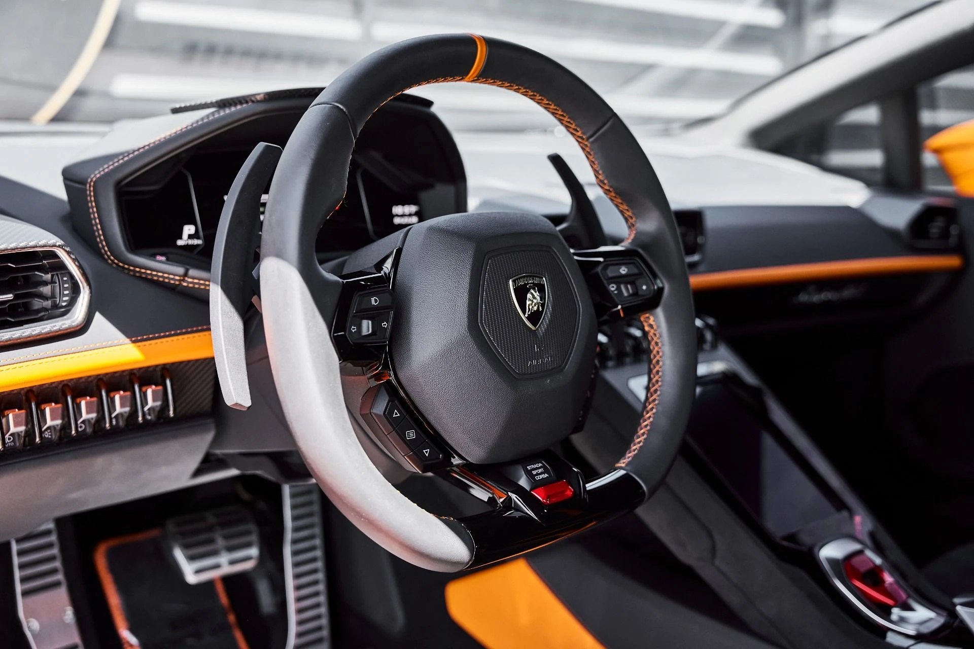 mph038_3462662983_Used_2023_Lamborghini_Huracan_Tecnica_Base_1777011662_ca68c77225