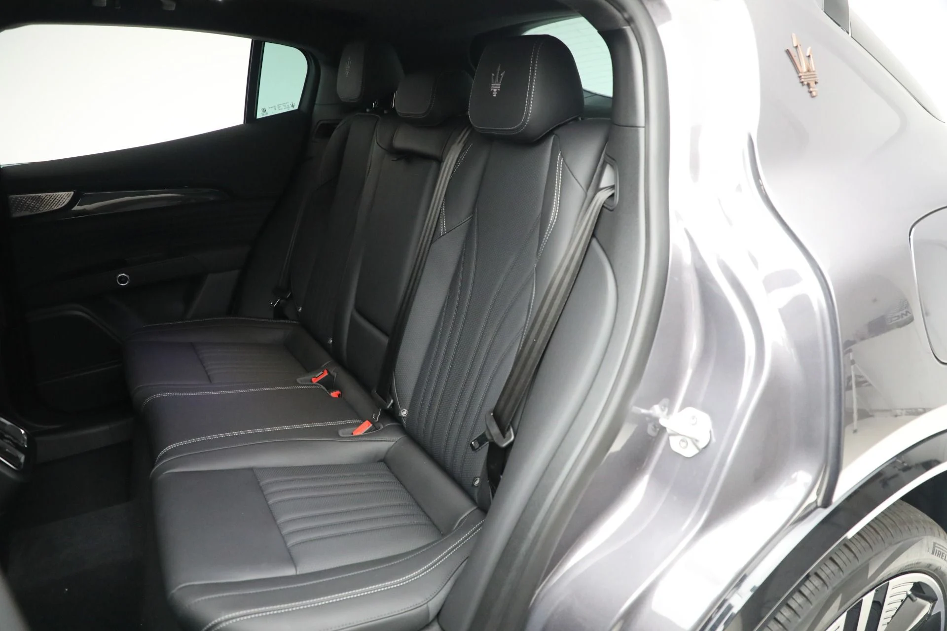 mph038_3466450989_New_2025_Maserati_Grecale_Folgore_b9a9b20288