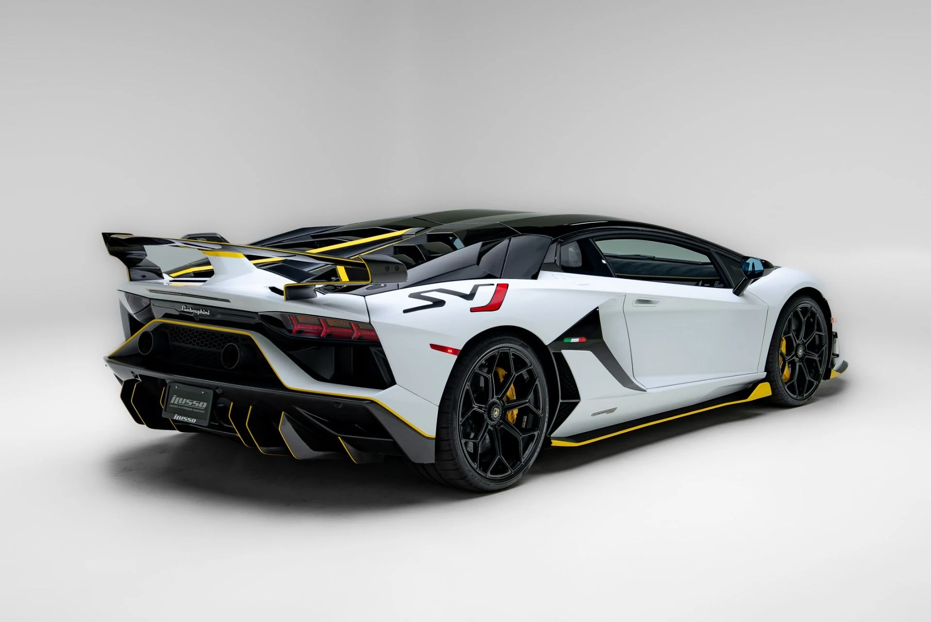 mph038_346816822_Used_2021_Lamborghini_Aventador_LP_770_4_SVJ_1776372314_49728d8340