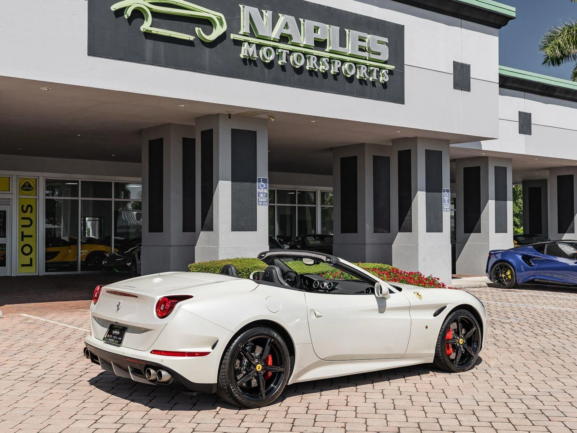 mph038_3494287822_Used_2015_Ferrari_California_T_1793034447_715bd6d7fe