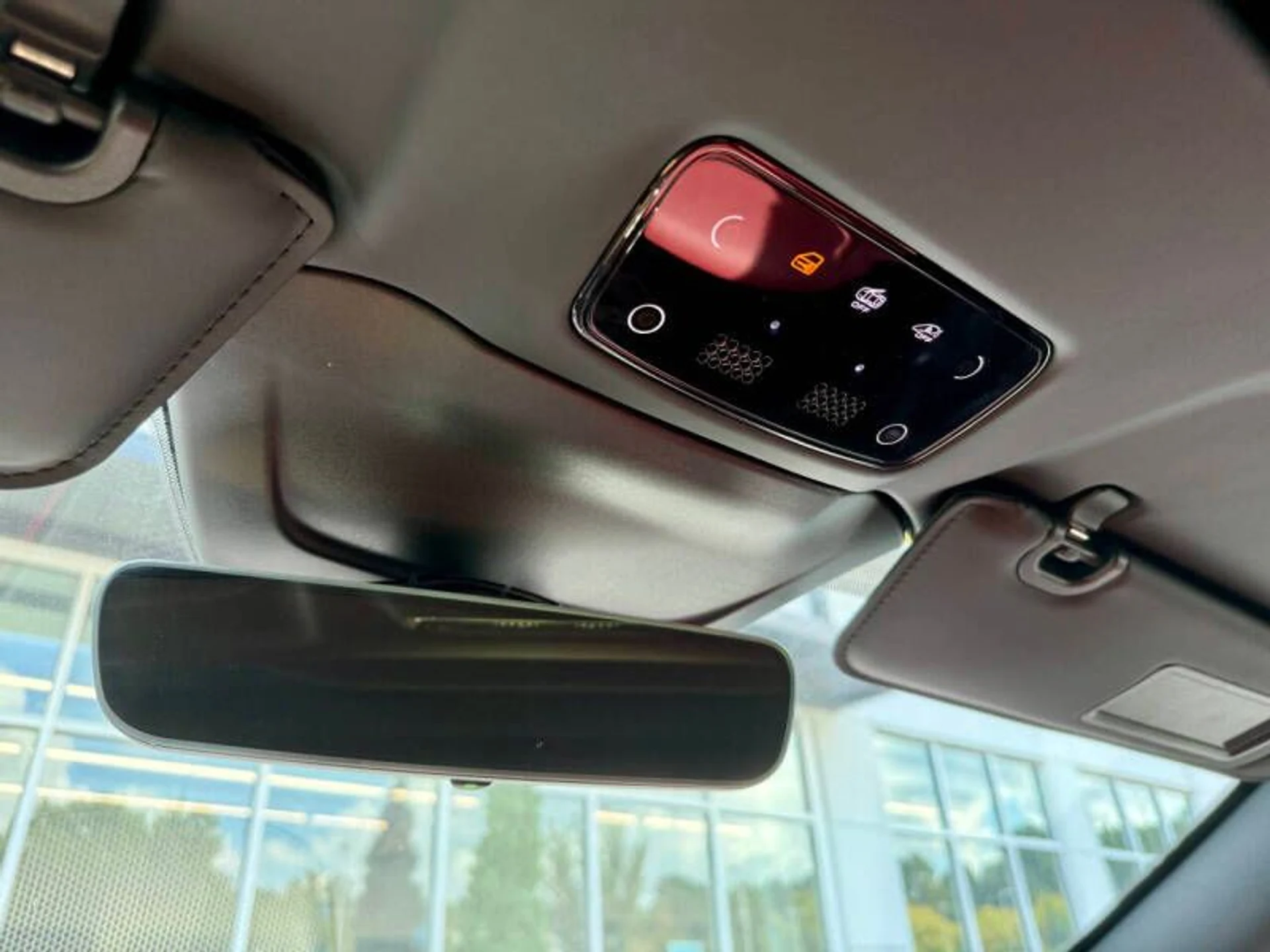 mph038_351821441_2025_ferrari_roma_spider_base_2dr_convertible_da1c7af0fb